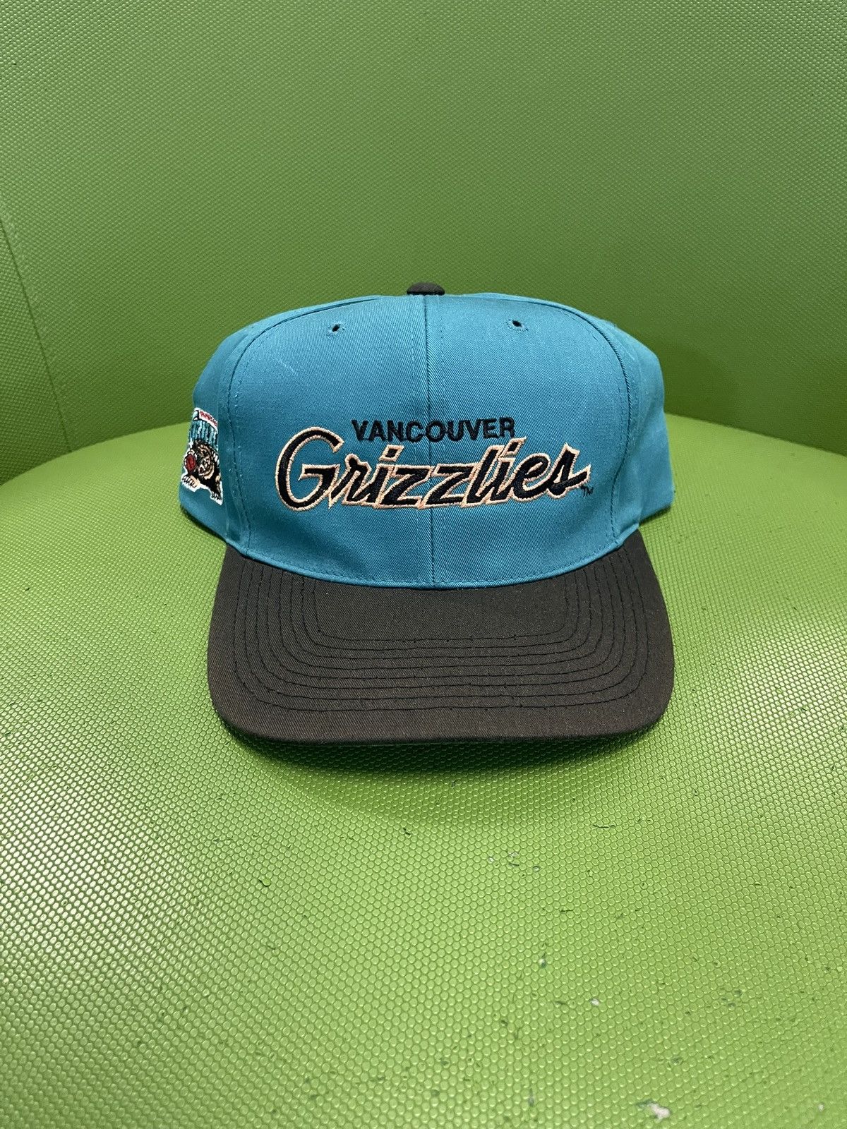 NBA VTG 90s Sports Specialties Vancouver Grizzlies Script Hat Size ONE SIZE - 1 Thumbnail