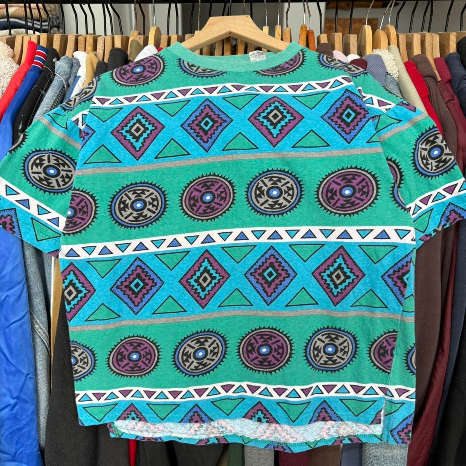 Other Vintage 80s Billabong Style Sedan Surfing Boxy T-Shirt Size US S / EU 44-46 / 1 - 1 Thumbnail