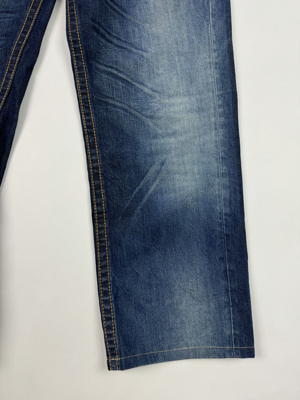 True Religion True Religion Cropped Denim Jeans Pants Size 40 Size US 36 / EU 52 - 2 Thumbnail