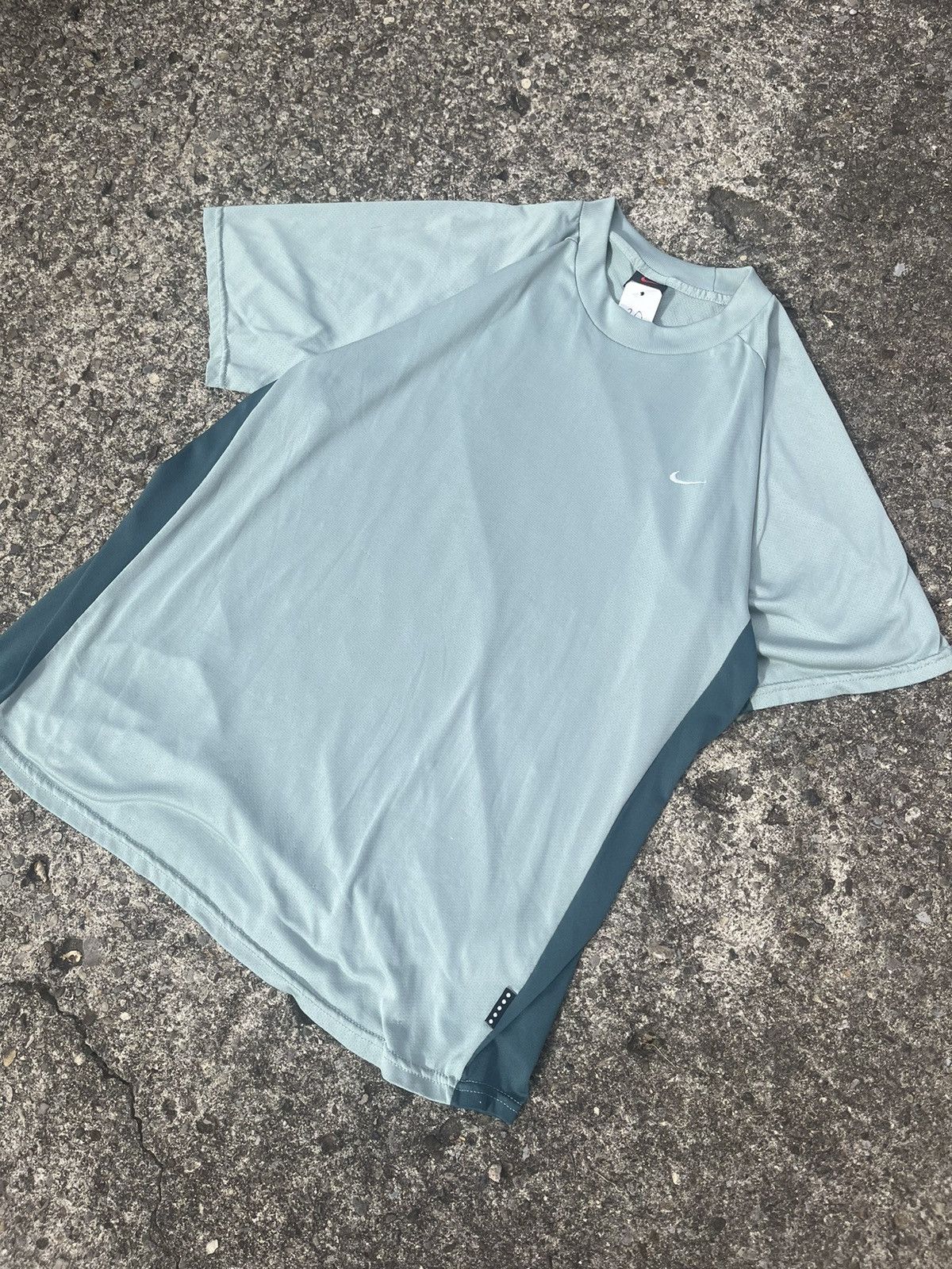 Nike Vintage Nike Green T-Shirt Size US XL / EU 56 / 4 - 2 Thumbnail