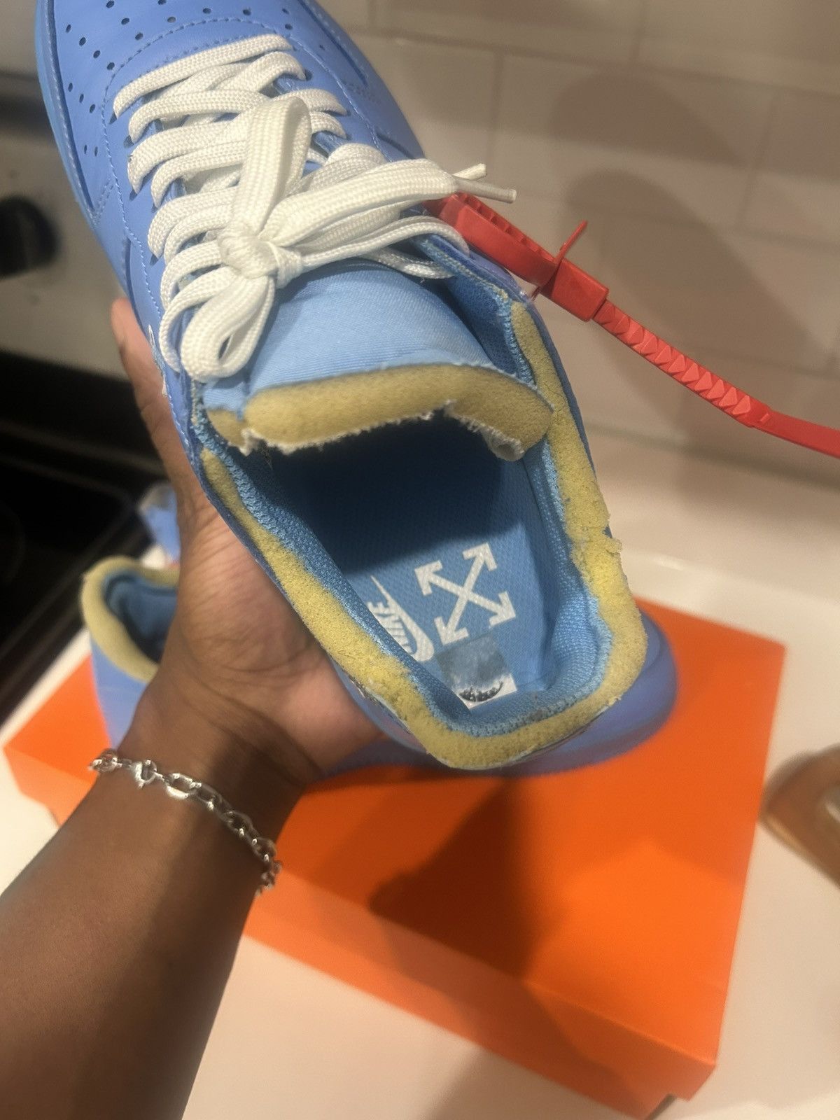 Nike × Off-White Off White Air Force 1 MCA University Blue Size US 7.5 / EU 40-41 - 8 Thumbnail