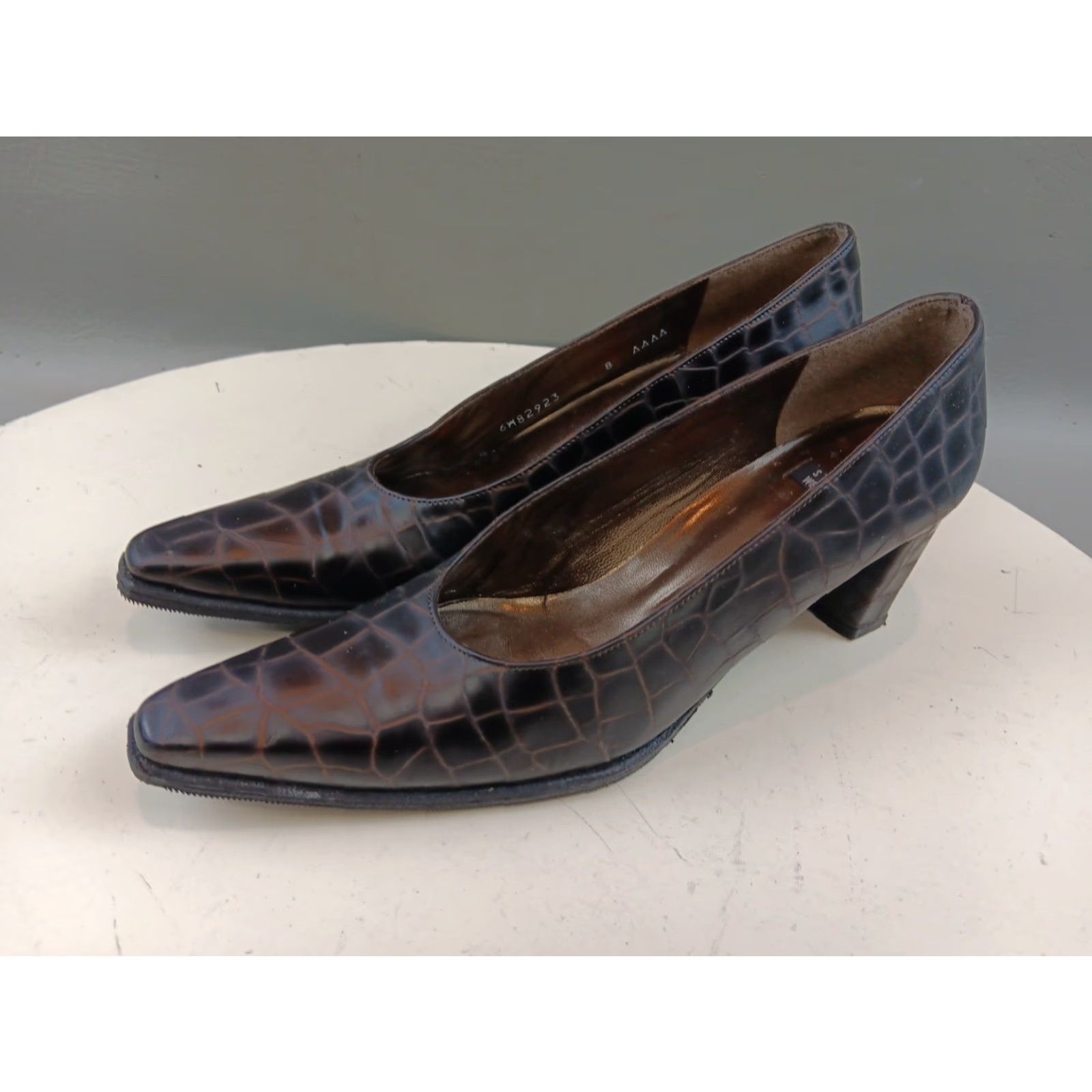 Stuart Weitzman VINTAGE Stuart Weitzman Pumps Shoes Size 8 Brown Croc Print Leather Dress Heels Size M / US 6-8 / IT 42-44 - 4 Thumbnail