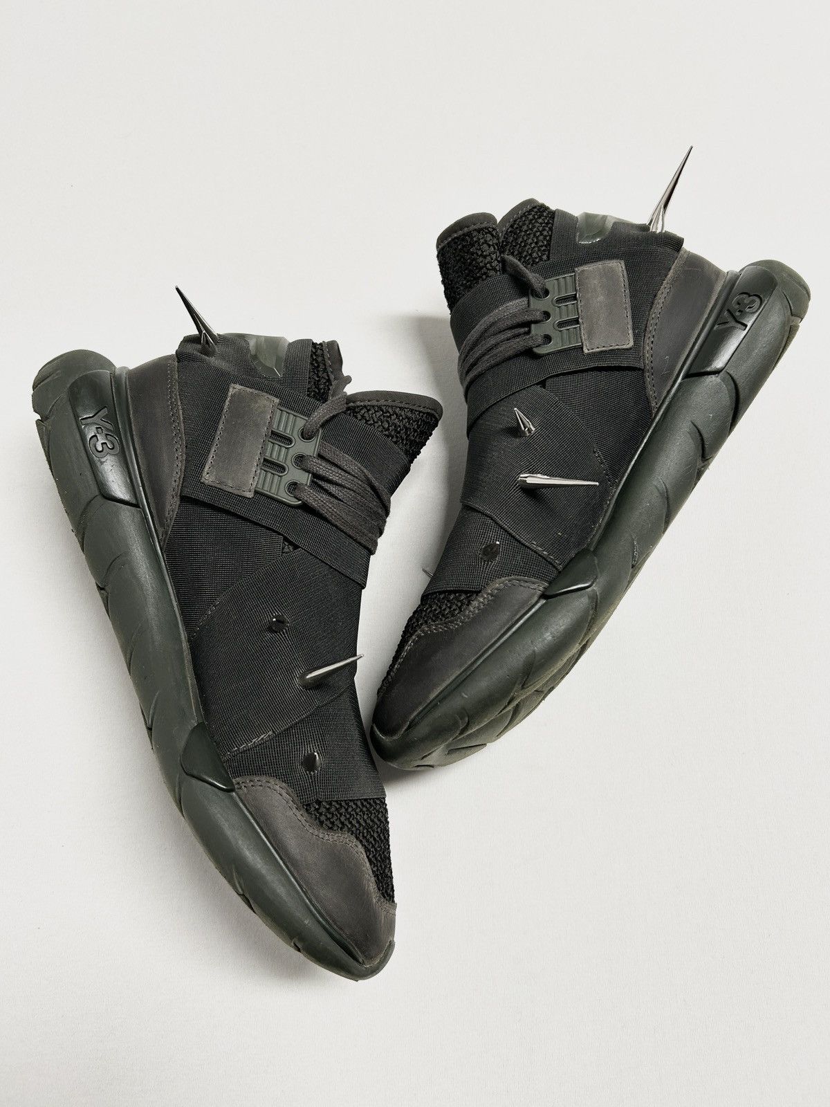 Y-3 SS2017 Spiked Qasa High Sneakers Size US 9 / EU 42 - 3 Thumbnail