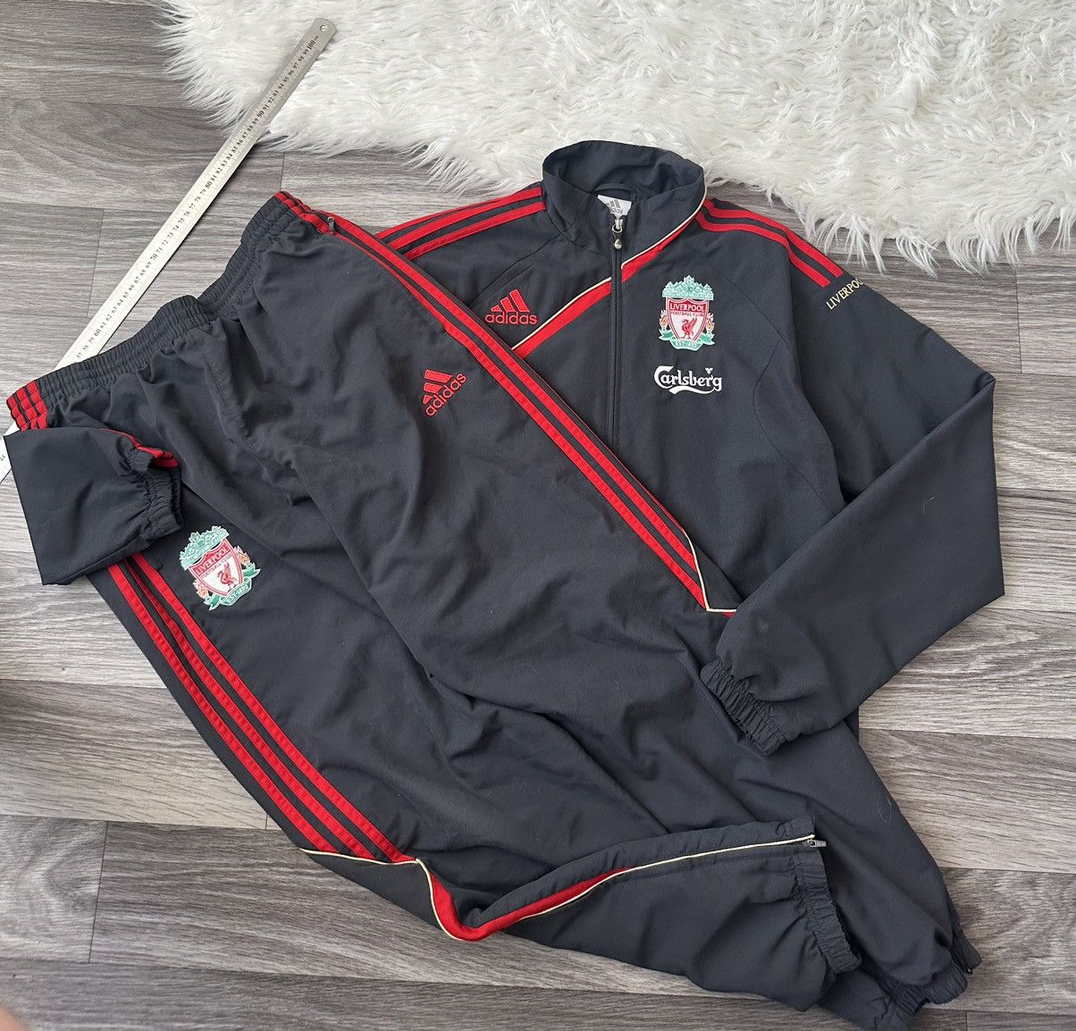 Adidas Adidas Liverpool Vintage 2008-2009 Tracksuit Galsberg hype Size US M / EU 48-50 / 2 - 2 Thumbnail