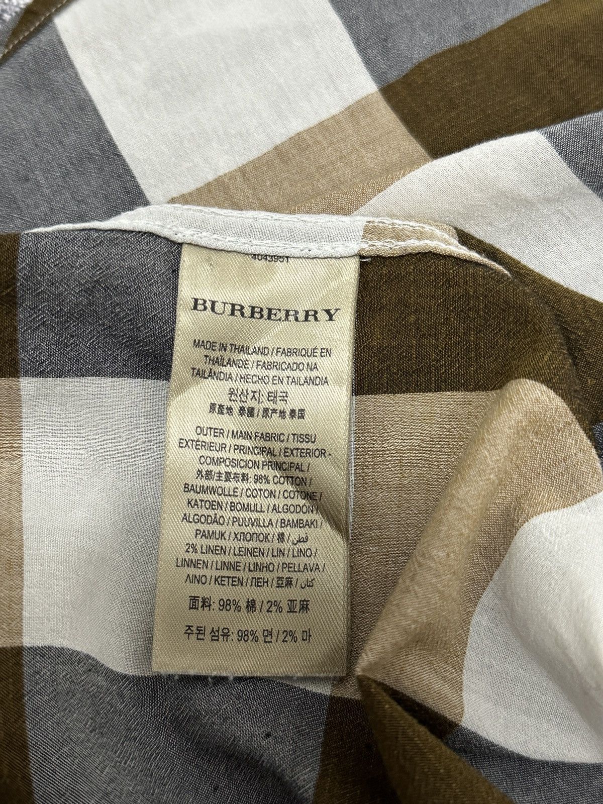 Burberry Burberry London England Large Check Cotton Linen Shirt XL Size US XL / EU 56 / 4 - 11 Thumbnail