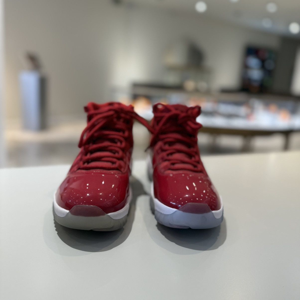 Nike Air Jordan 11 Retro Win Like 96 Size US 9.5 / EU 42-43 - 3 Thumbnail
