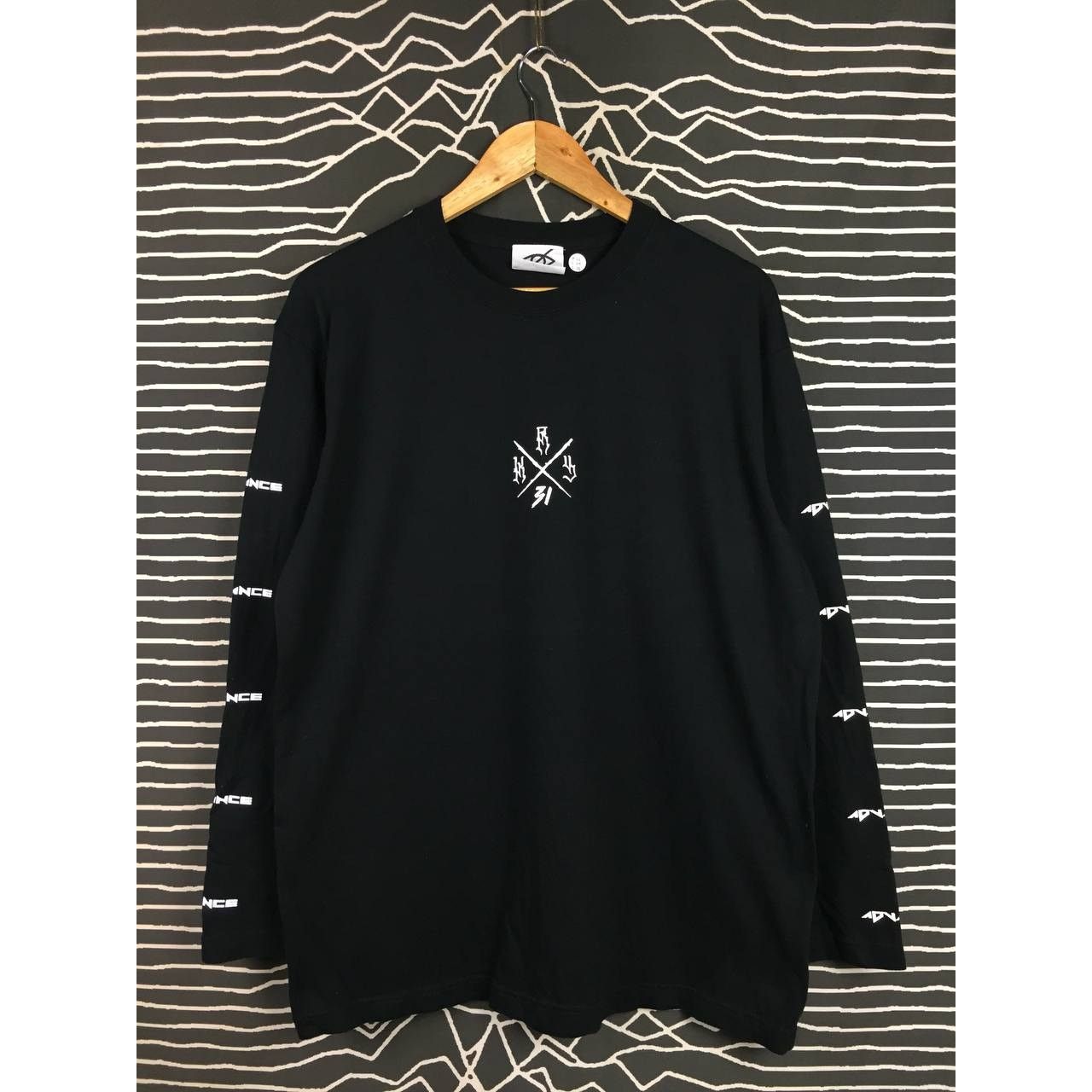 Japanese Brand Kryclothing Japanese Brand Brain Flower Field Longsleeve Tee Size US XL / EU 56 / 4 - 6 Thumbnail