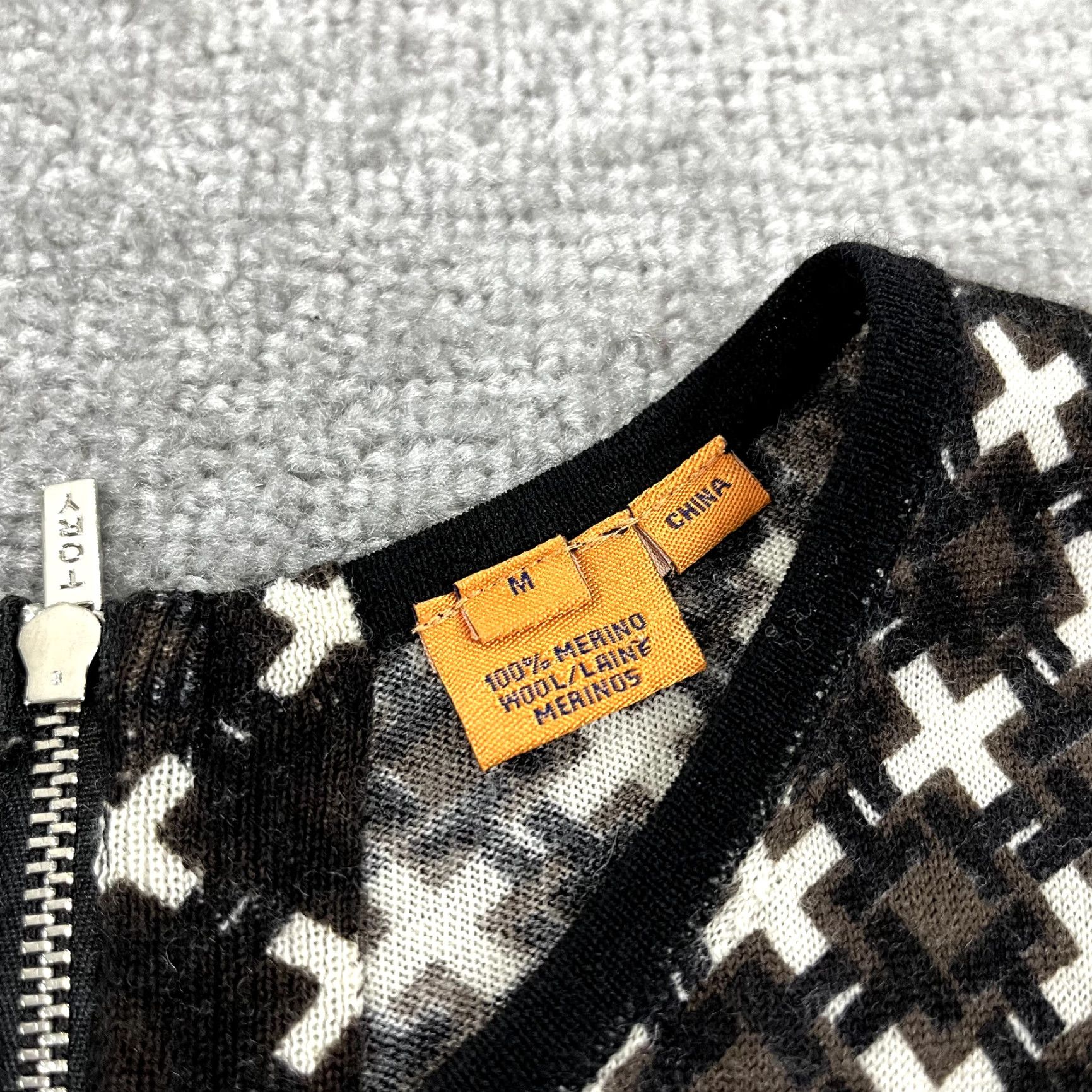 Tory Burch VINTAGE Tory Burch Womens Sleeveless Merino Wool Sweater Top Crew Neck Zip Brown Casual Basic 2010s Size M / US 6-8 / IT 42-44 - 3 Thumbnail