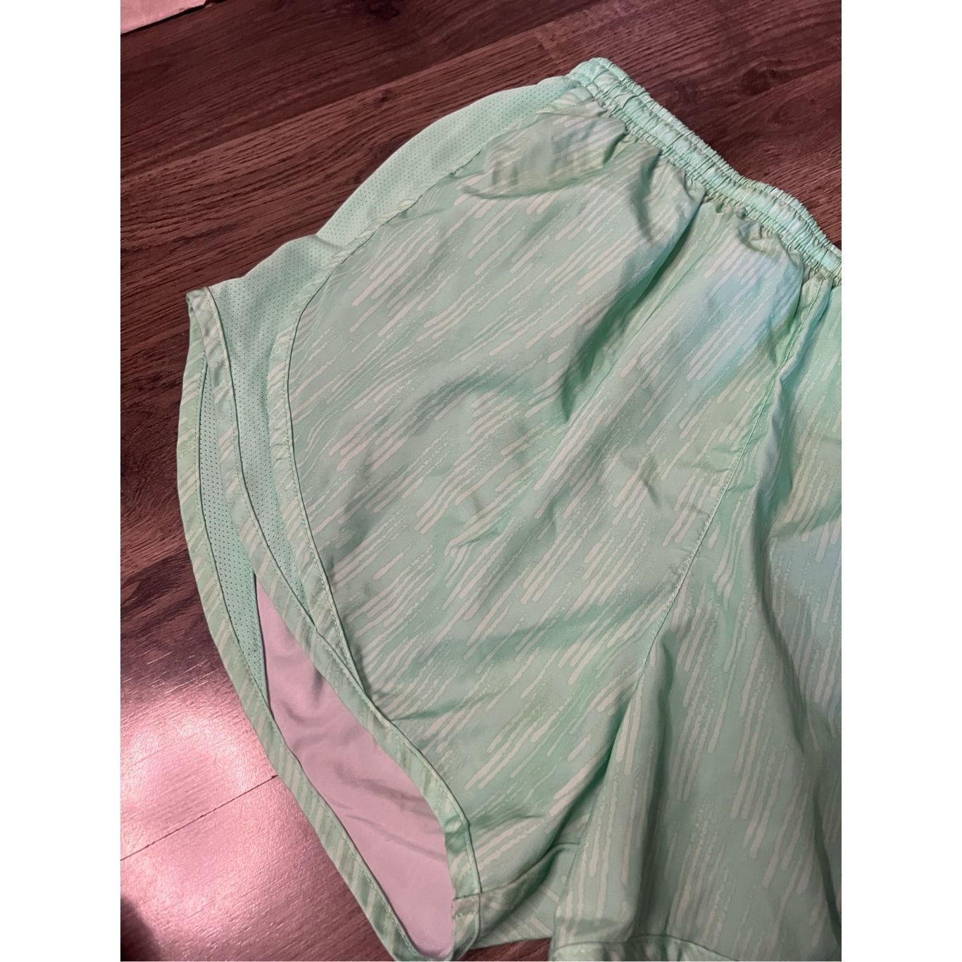 Nike Nike Green Patterned Dri-Fit Shorts Woman’s Size Medium Size 28" / US 6 / IT 42 - 3 Thumbnail