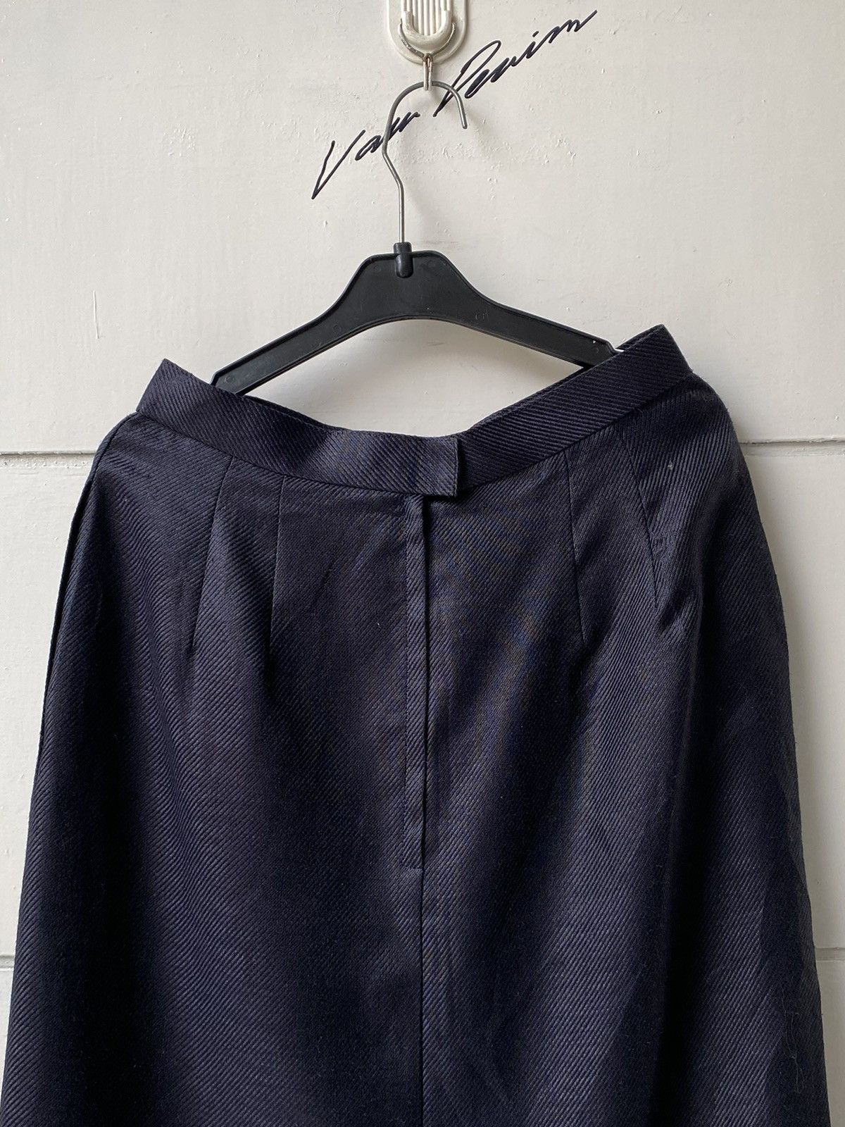 Christian Dior Monsieur Christian Dior pret a porter Navy Skirt Size 22" - 11 Thumbnail
