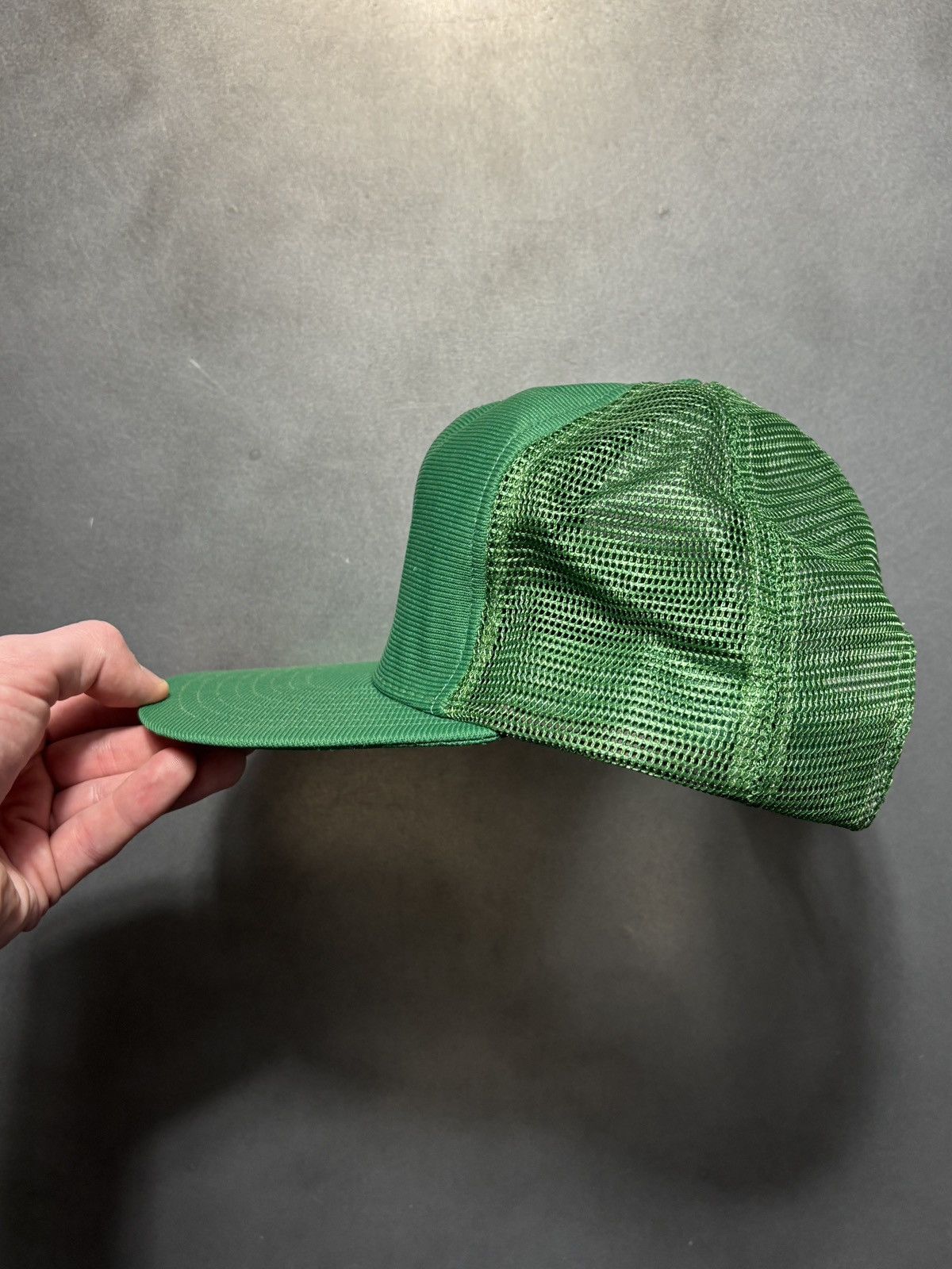 Levi's Vintage Levi's Big E Trucker Hat White Tab Red Lettering 70s Size ONE SIZE - 14 Thumbnail