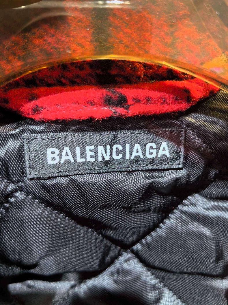Balenciaga Balenciaga size 39 Wool Collar Button Checkered Jacket Size US S / EU 44-46 / 1 - 3 Thumbnail