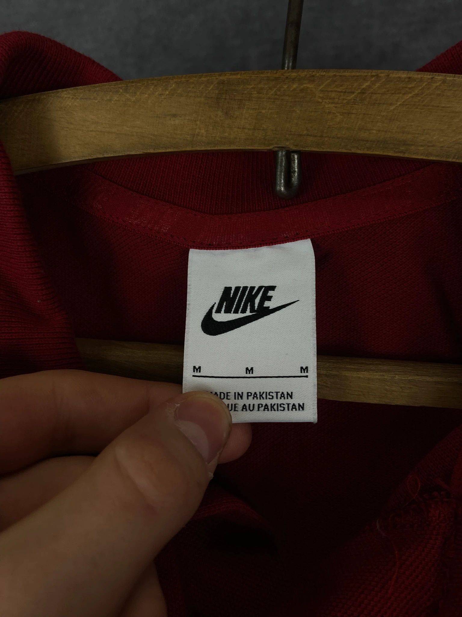 Nike Nike Liverpool Polo Shirt Red Embroidered Logo L Size US M / EU 48-50 / 2 - 4 Thumbnail