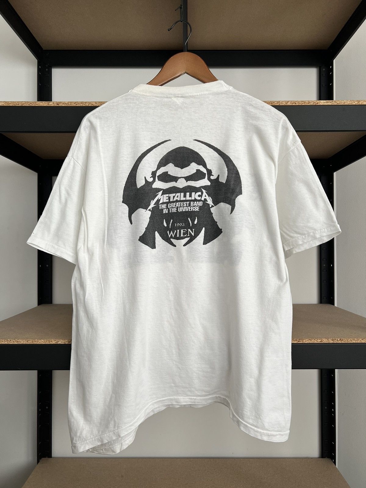 Band Tees Vintage 1993 Metallica Wien Rock Band White T-shirt Size US XL / EU 56 / 4 - 2 Thumbnail