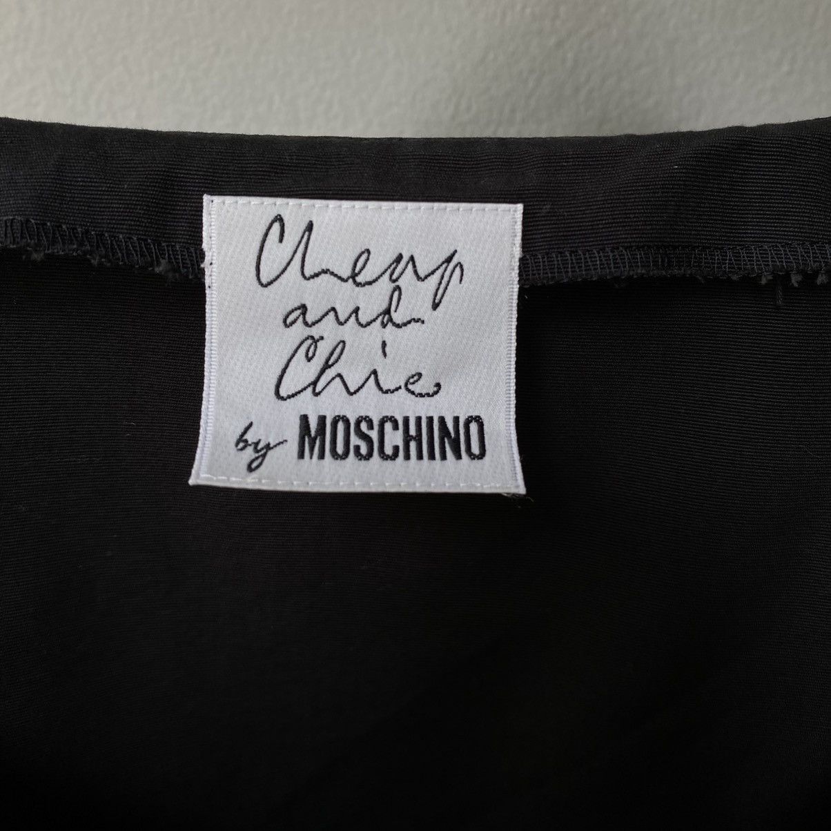 Moschino Moschino Black Puff Sleeve Fitted Cropped Top Size M / US 6-8 / IT 42-44 - 5 Thumbnail