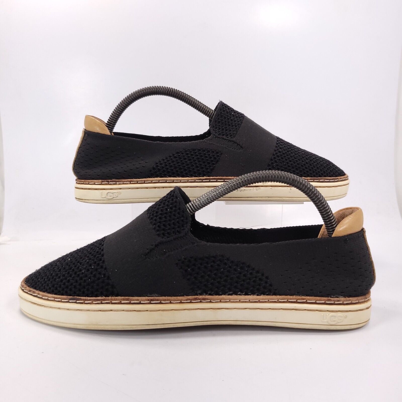 Ugg UGG Sammy Sneaker Shoe Womens Size 9 1016756 Black White Size US 9 / IT 39 - 5 Thumbnail