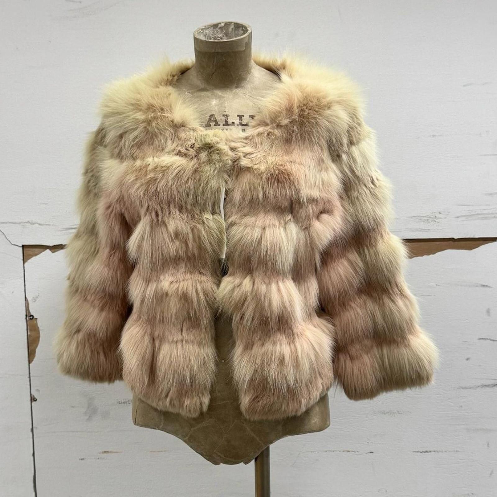 Other Vintage Y2K Pink Fox & Rabbit Fur Cropped Statement Coat Size M / US 6-8 / IT 42-44 - 3 Thumbnail