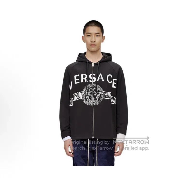 Versace Versace The main line is a classic Medusa LOGO pattern pri Size US L / EU 52-54 / 3 - 6 Thumbnail