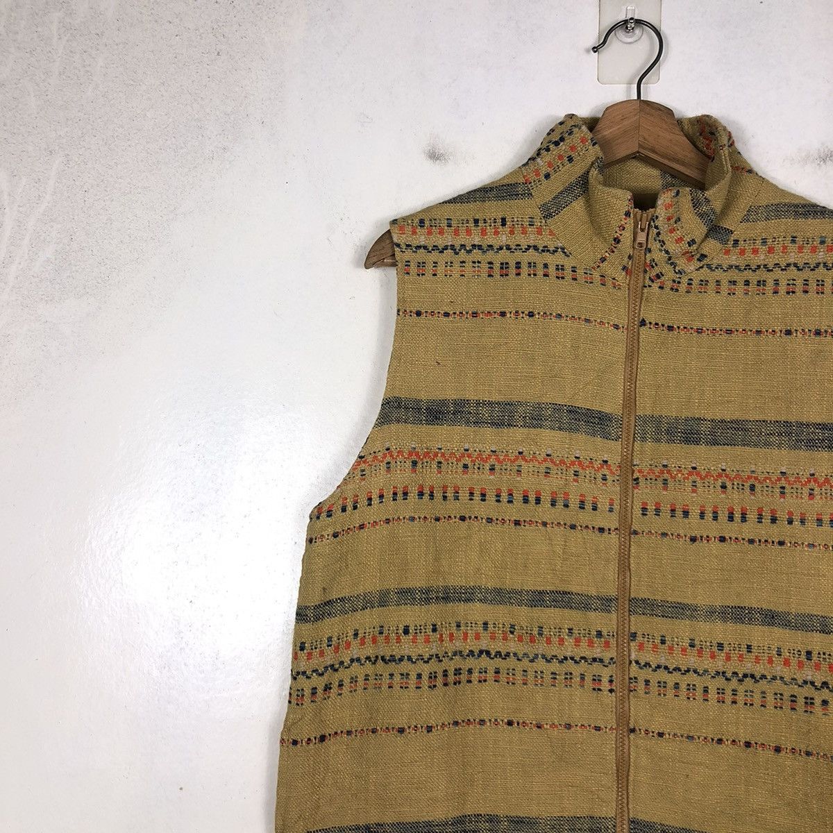 Japanese Brand 📌VINTAGE TANK TOP SLEEVELESS NAVAJO NATIVE DESIGN CHIMAYO Size US M / EU 48-50 / 2 - 9 Thumbnail