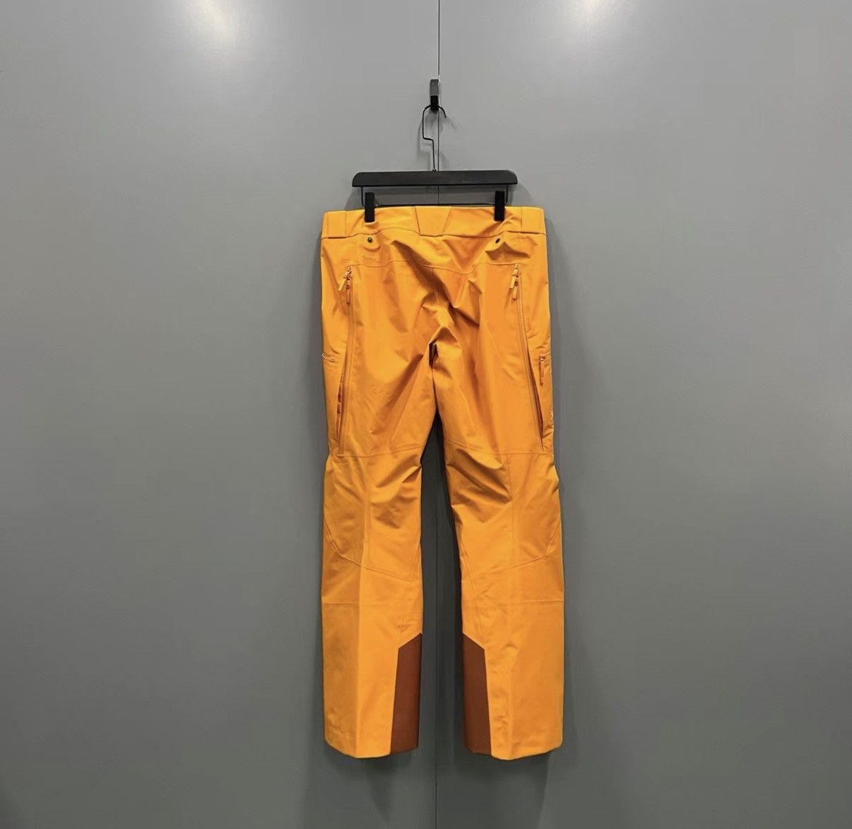 Arc'teryx ARCTERYX Orange Ski Pants J41 Size US 36 / EU 52 - 2 Thumbnail
