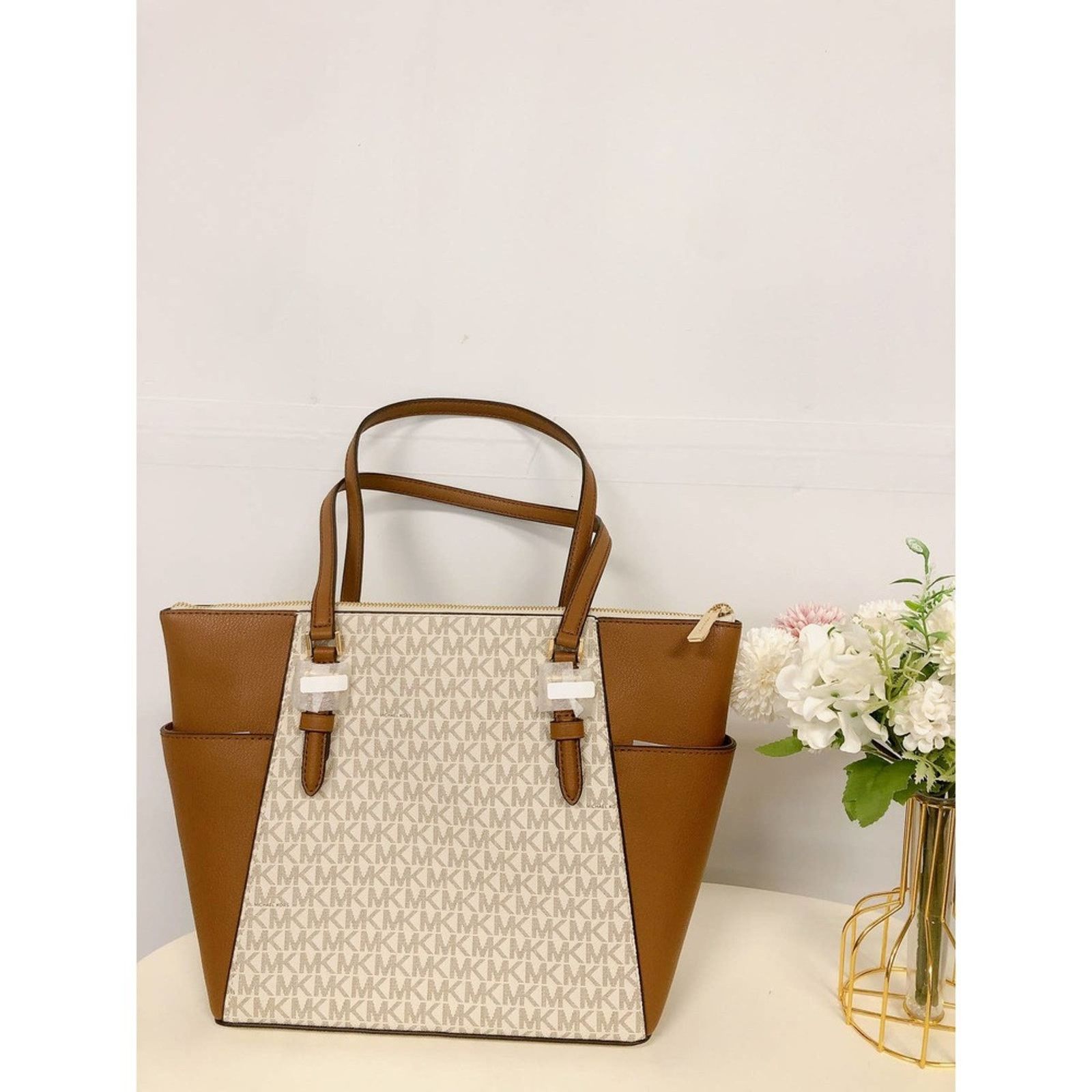 MICHAEL KORS 35T0GCFT3B CHARLOTTE LG TOP ZIP SHOULDER TOTE
