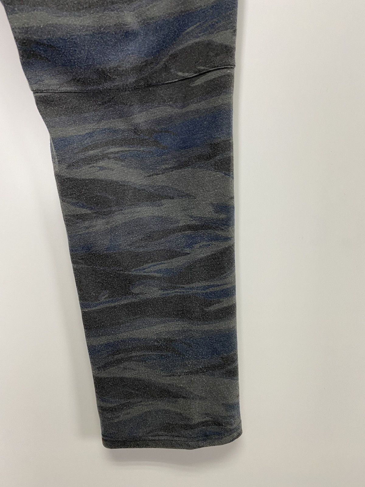 Quiksilver Quicksilver Sweatpant Camo Design Size US 32 / EU 48 - 14 Thumbnail