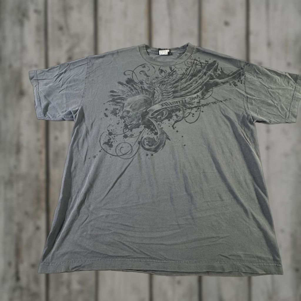 Vintage VINTAGE Miami Ink Shirt Mens XL Gray Skull Mohawk Graphic Tattoo Tee 2008 Biker Punk Shirt Size US XL / EU 56 / 4 - 1 Thumbnail