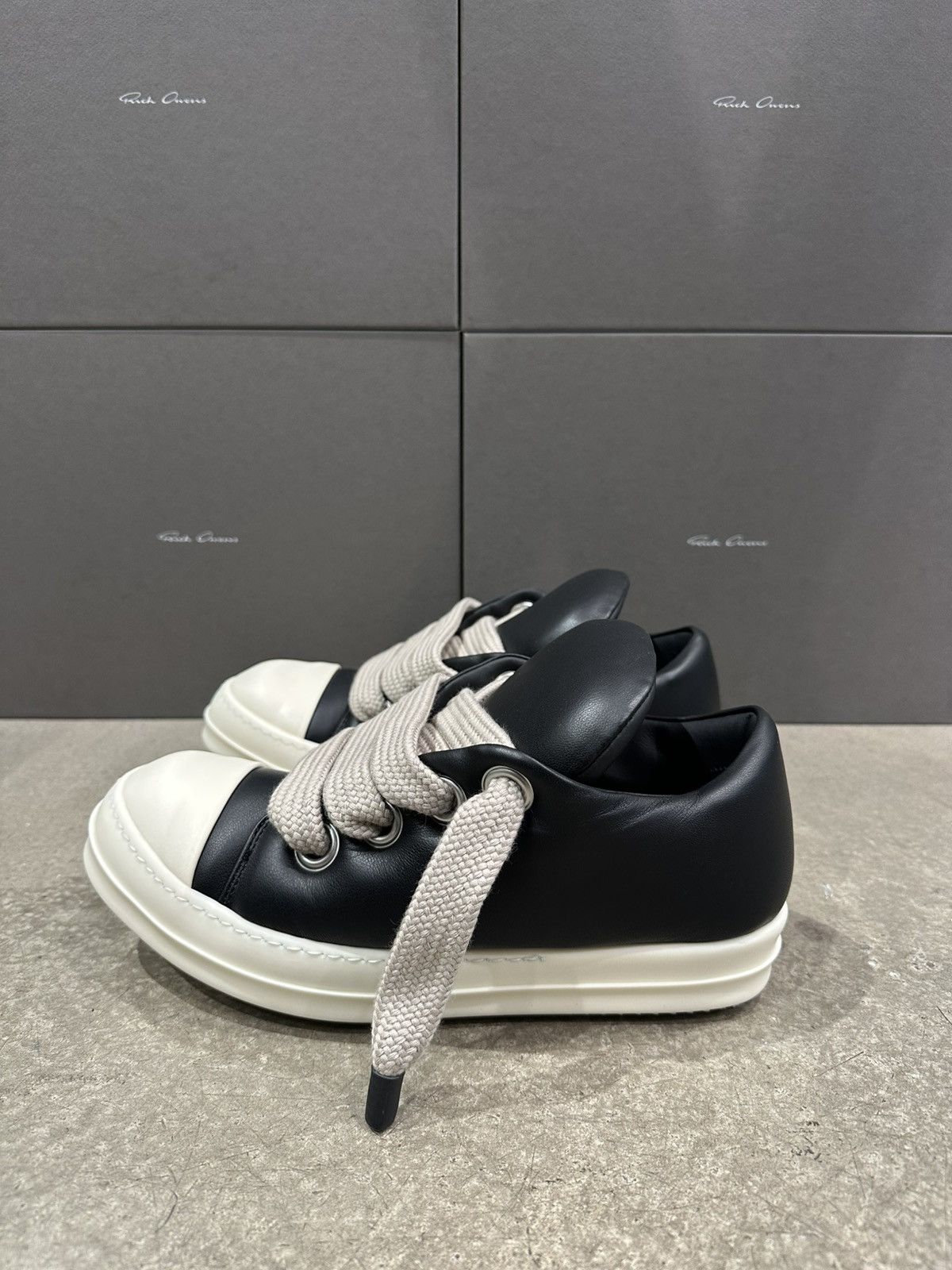 Rick Owens RICK OWENS - Jumbo Lace Low Black Milk Size US 9 / EU 42 - 4 Thumbnail