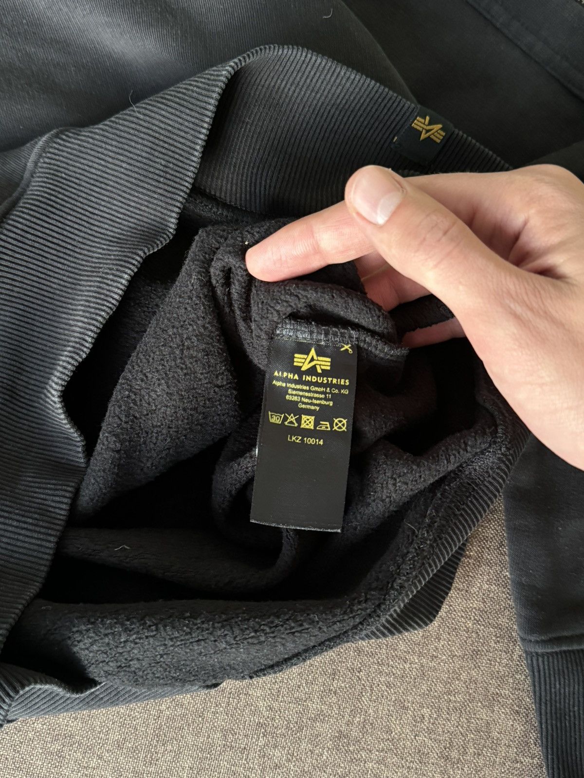 Alpha Industries Vintage Alpha Industries big logo hoodie Size US M / EU 48-50 / 2 - 13 Thumbnail