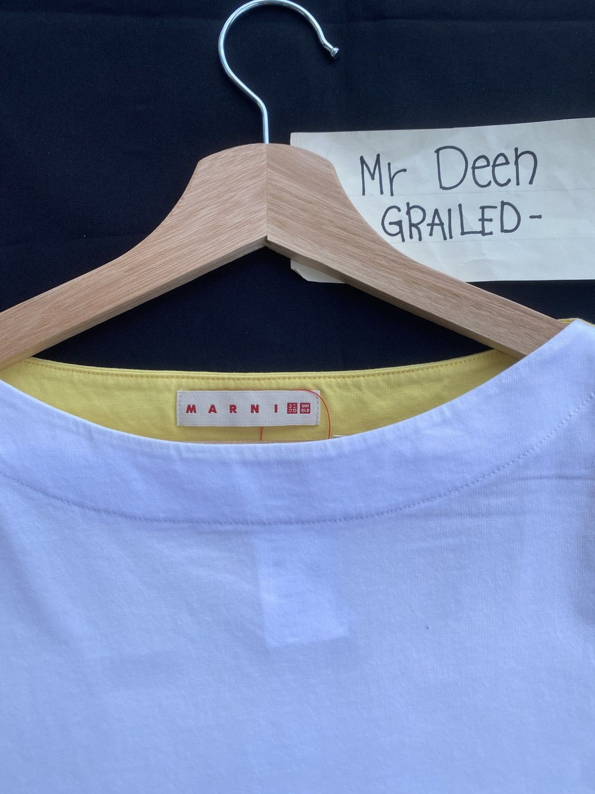 Marni Rare MARNI X Uniqlo Tshirt Size L / US 10 / IT 46 - 8 Thumbnail