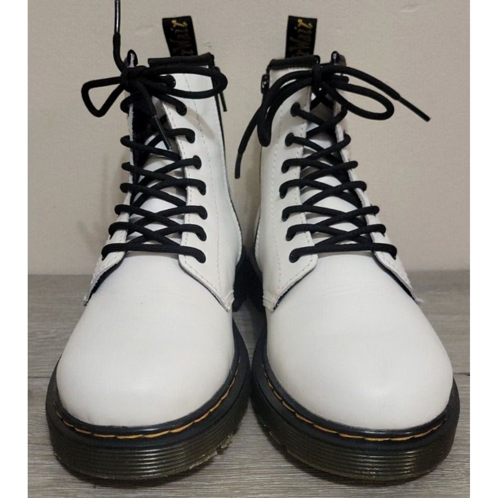 Dr. Martens Dr. Martens 1460 J Boots Women's Sz 5 White Leather Round Toe Lace Up/Zip Ankle Size US 5 / IT 35 - 3 Thumbnail