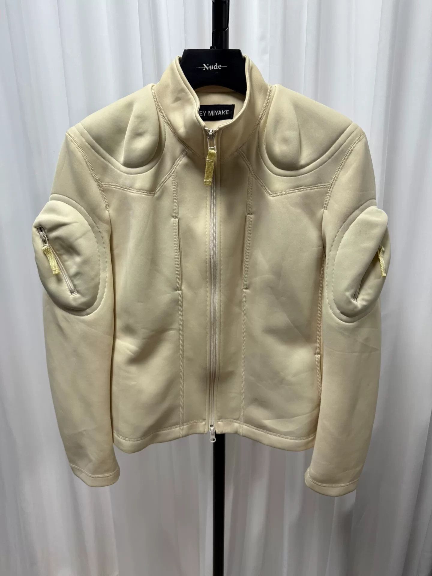 Issey Miyake issey miyake muscular structured jacket size 3 Size US M / EU 48-50 / 2 - 1 Thumbnail