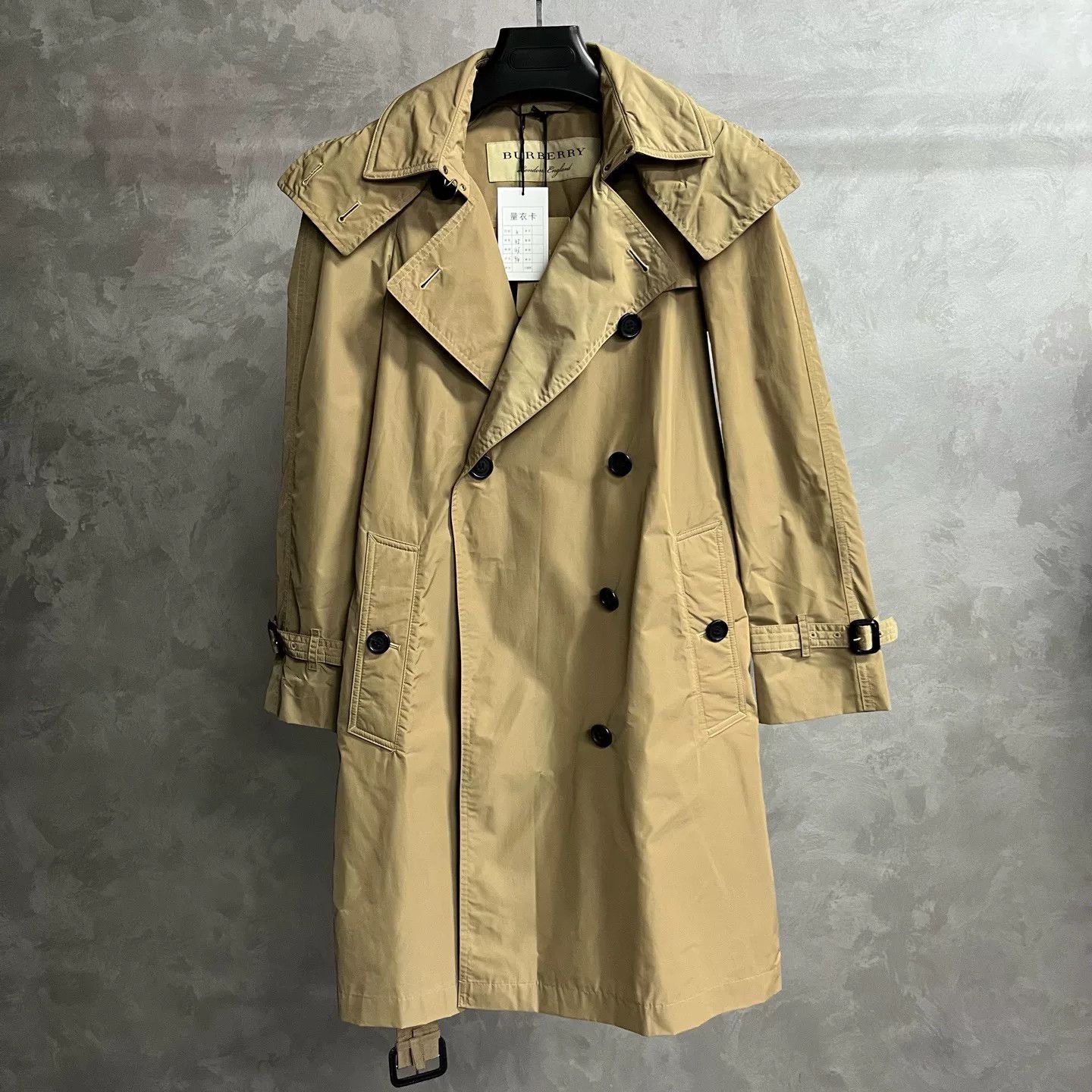 Burberry Burberry Beige Double-Breasted Trench Coat Size US S / EU 44-46 / 1 - 1 Thumbnail