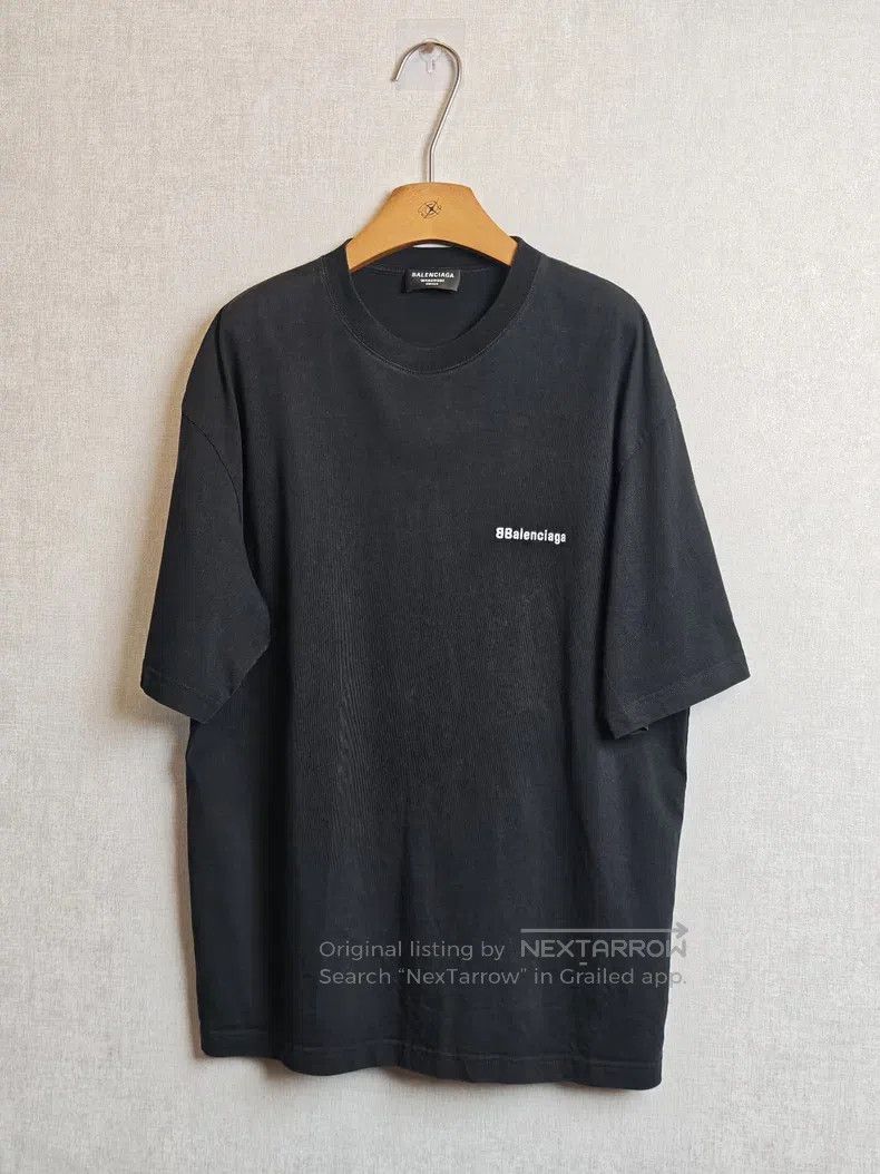 Balenciaga Balenciaga Black Small Logo Short Sleeve T-Shirt Size US S / EU 44-46 / 1 - 1 Thumbnail