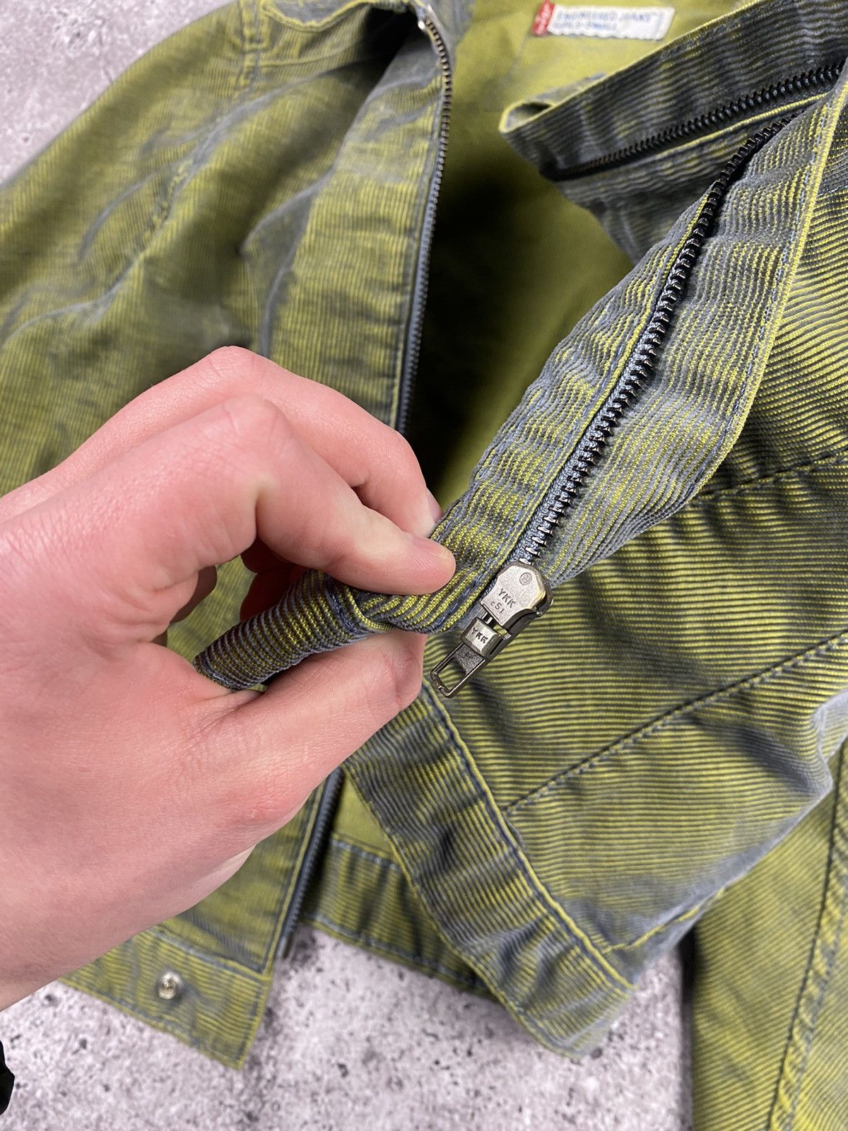 Levi's VINTAGE LEVIS TOXIC CORDUROY POCKET JACKET VERY RARE ARCHIVE Size S / US 4 / IT 40 - 9 Thumbnail