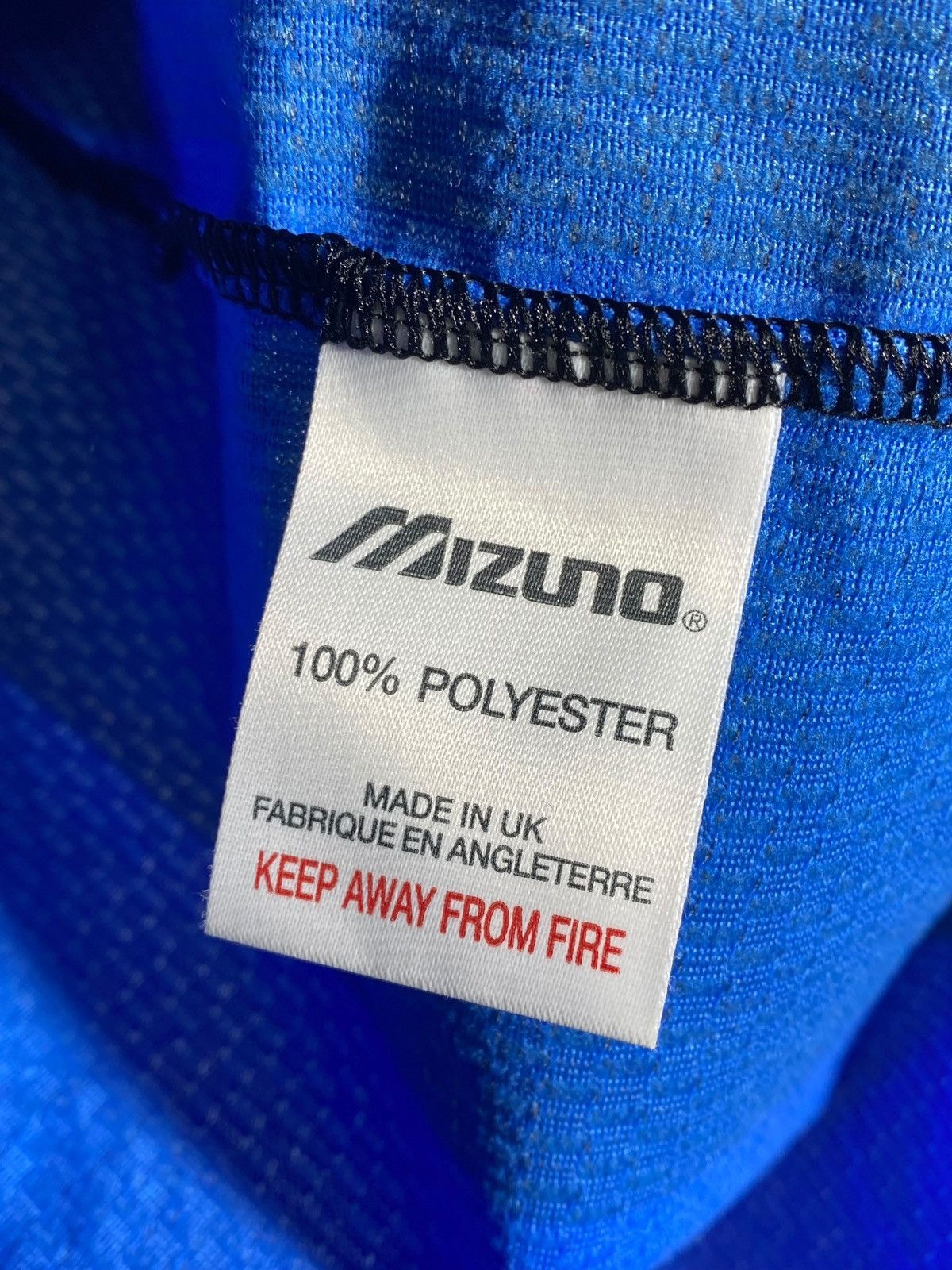 Vintage Vintage Mizuno Swindon Town 1997-99 Away Football Shirt Rare Size US XXL / EU 58 / 5 - 16 Thumbnail