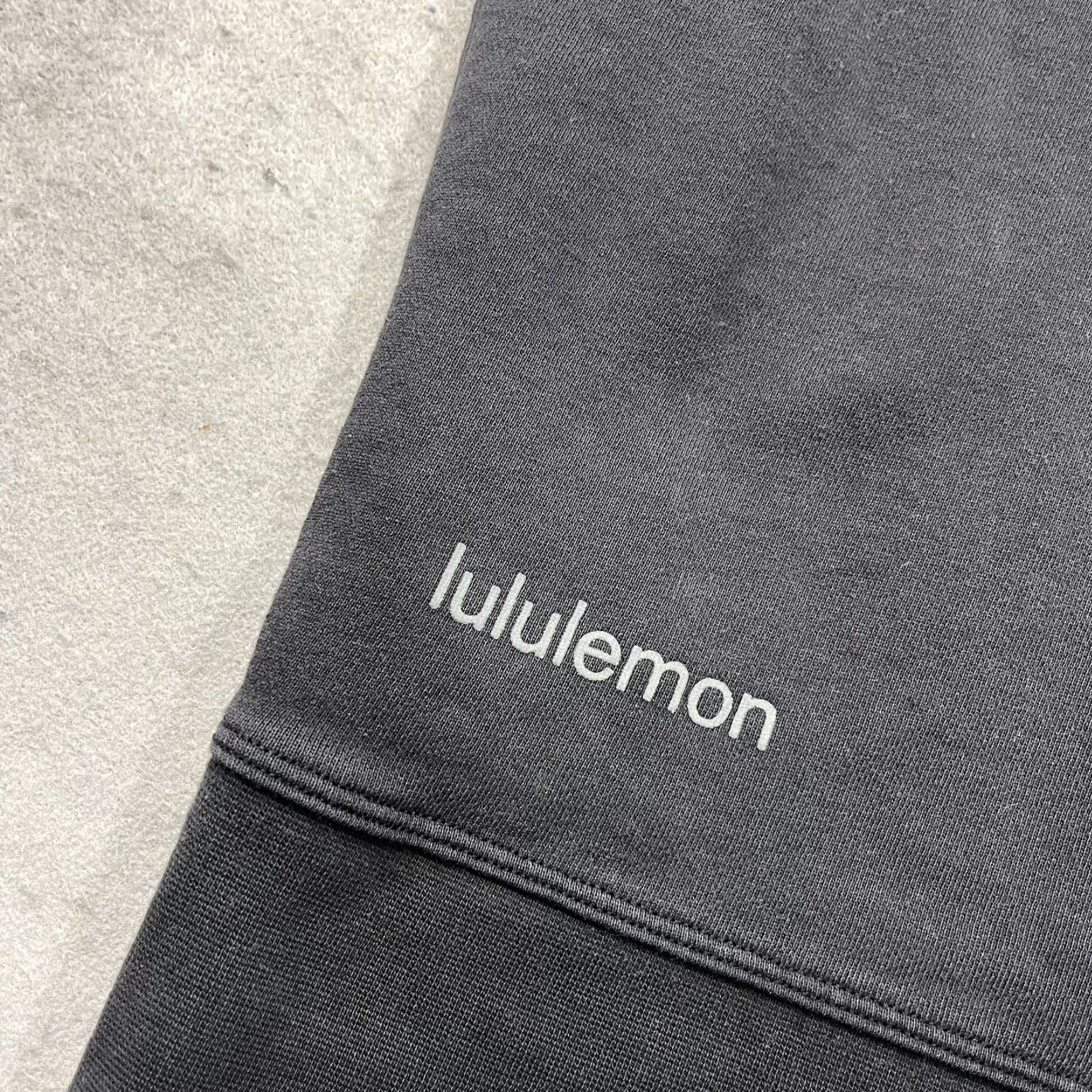 Lululemon Lululemon Sweatshirt Womens 10 Black Gym Pullover Crewneck Oversized Perfectly Size L / US 10 / IT 46 - 5 Thumbnail