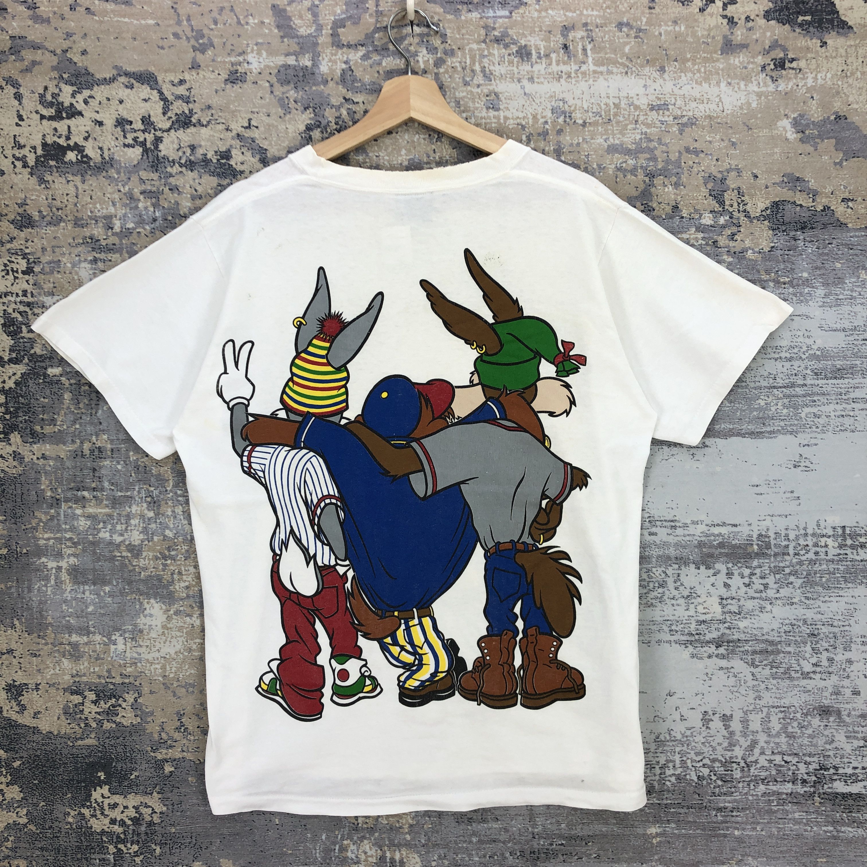 Vintage × Warner Bros Vintage Warner Bros T Shirt Cartoon Bug Bunny Tazmania Tees Size US L / EU 52-54 / 3 - 2 Thumbnail