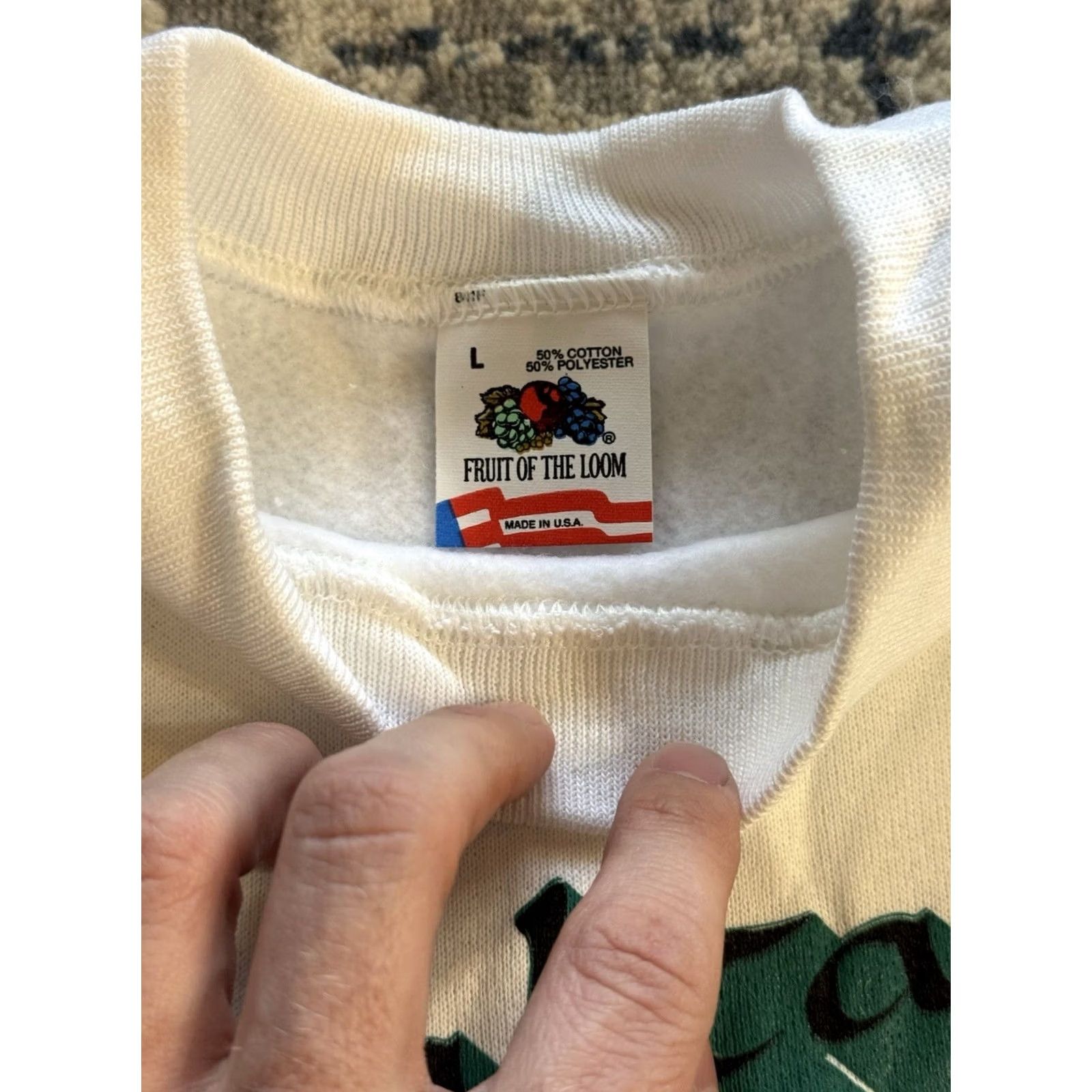 Fruit Of The Loom VINTAGE Fruit of the Loom Sweatshirt L The Troubles Gibraltar Martyrs Noraid Sinn Fein 80s Mens White Long Sleeve Size US L / EU 52-54 / 3 - 3 Thumbnail