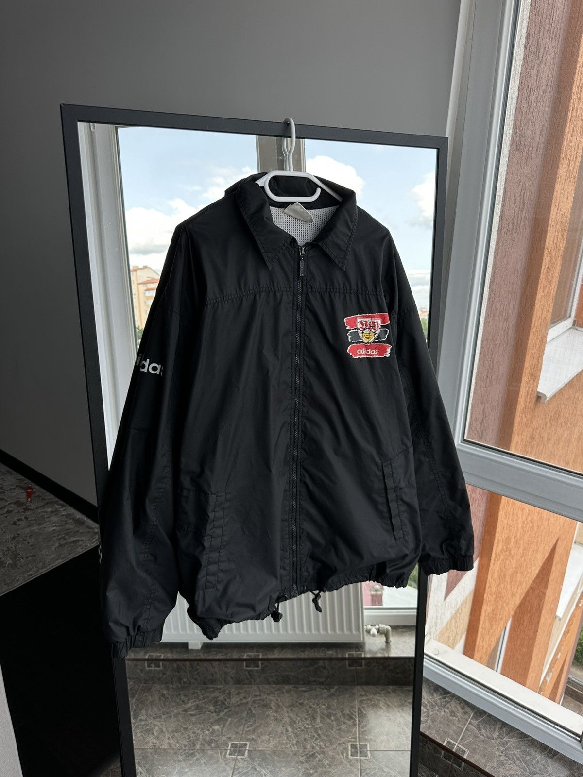 Adidas Vintage Adidas VfB Stuttgart Windbreaker Jacket 90s Logo Size US L / EU 52-54 / 3 - 2 Thumbnail