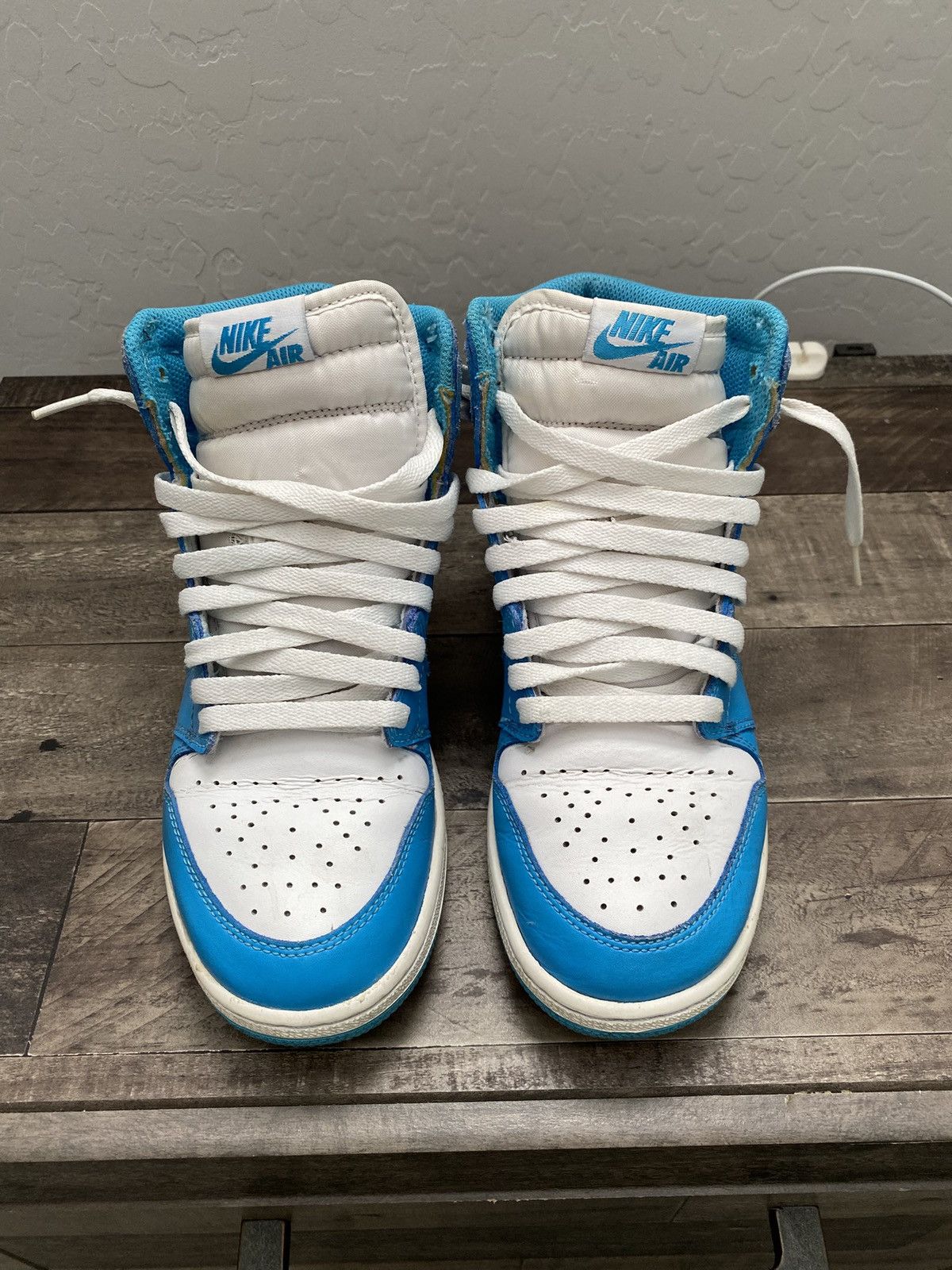 Jordan Brand Jordan 1 UNC Size US 6 / EU 39 - 3 Thumbnail