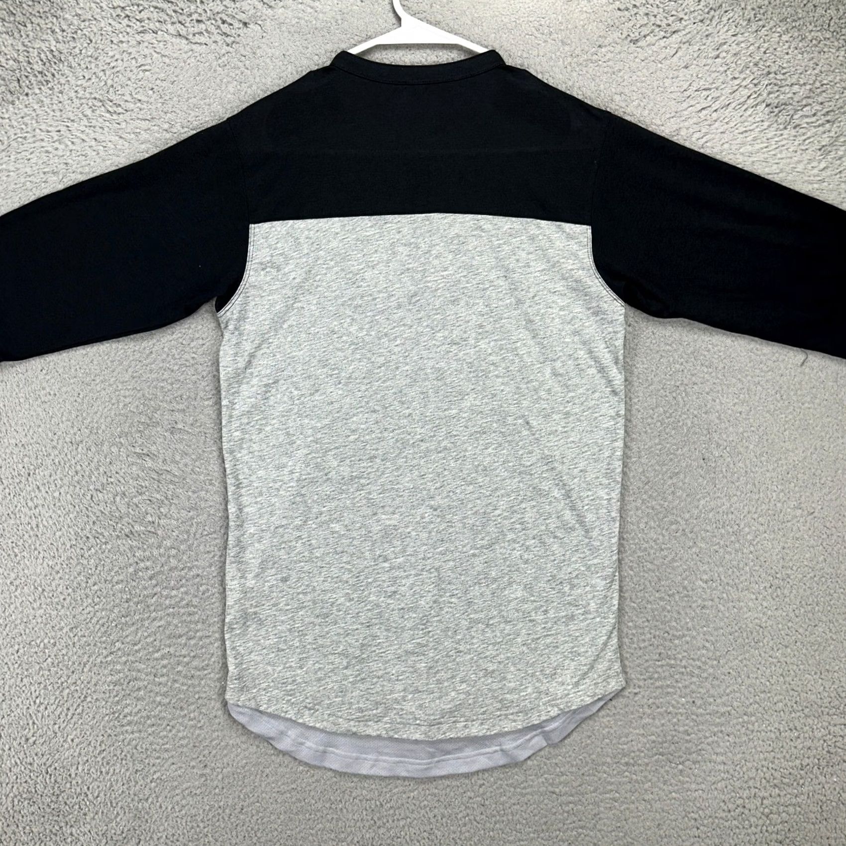Nike Nike Baseball Mens Henley Shirt Small Dri-Fit Colorblock Half Sleeve Grey Black Shirt Mens Small Colorblock Henley Nike Shirt Size US S / EU 44-46 / 1 - 3 Thumbnail
