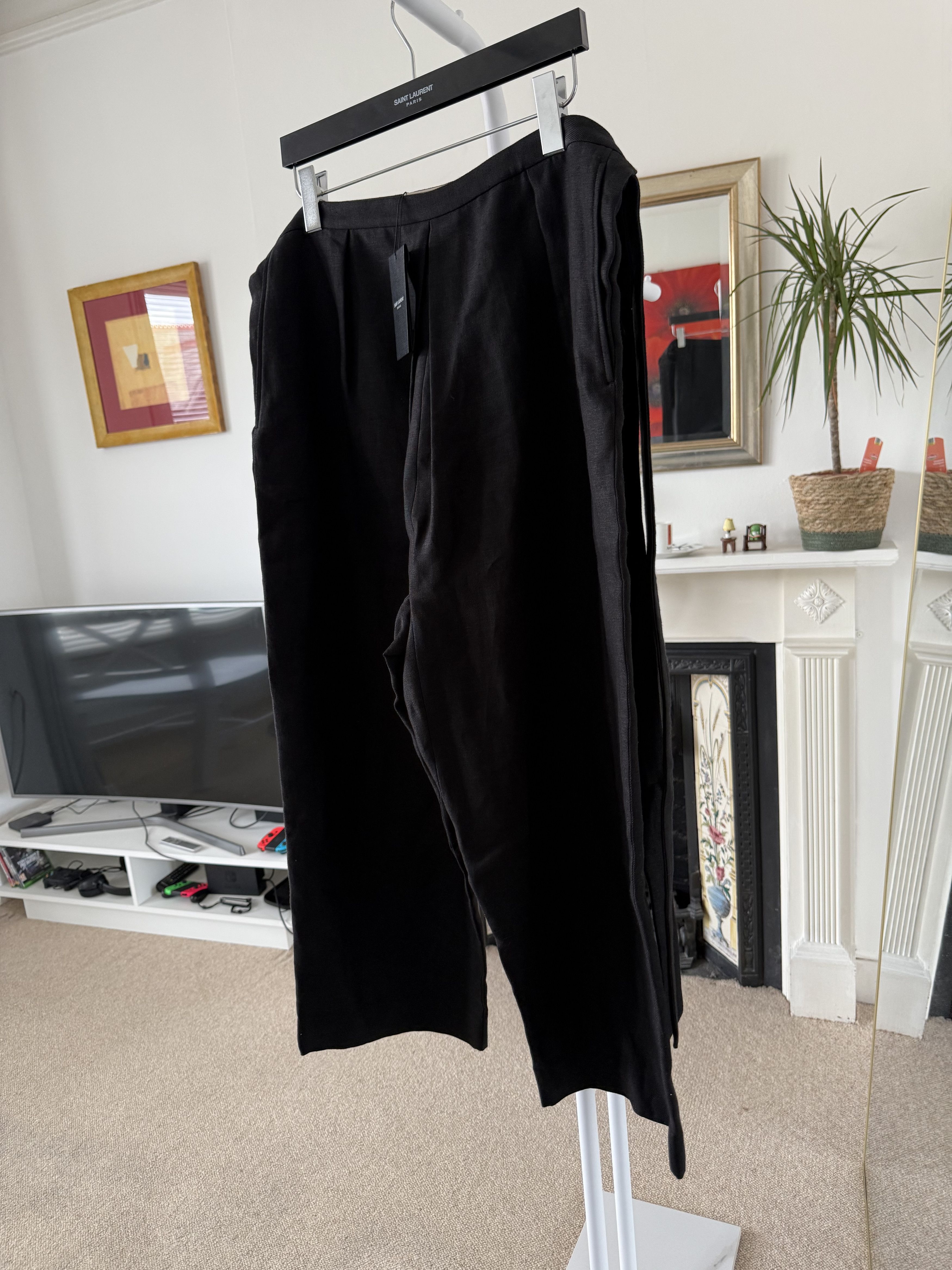 Saint Laurent Paris FW21' Saint Laurent Cropped Hakama-Pleat Tied pants Size US 36 / EU 52 - 10 Thumbnail