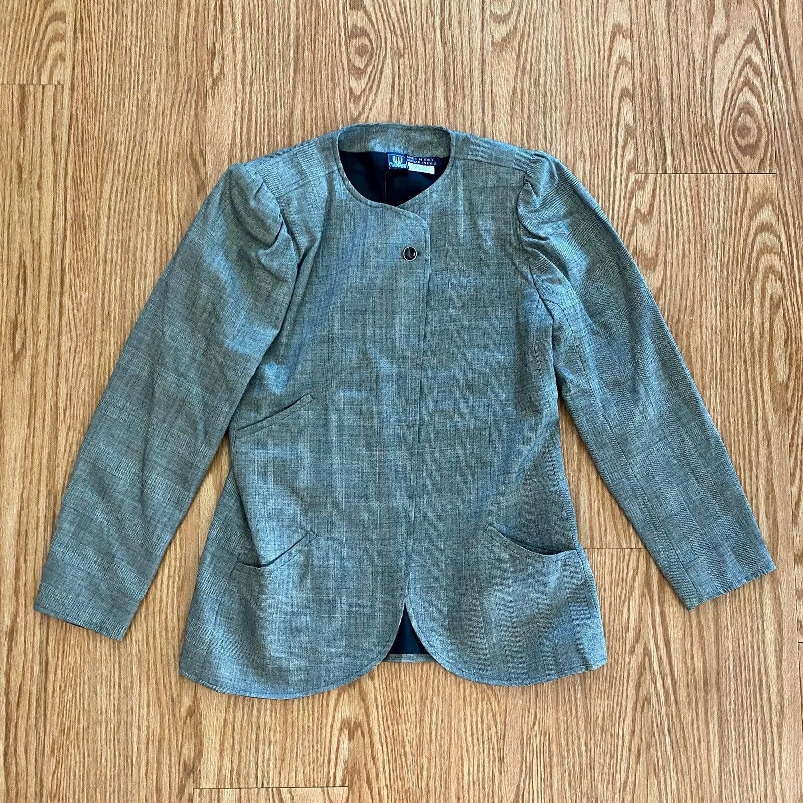 Emanuel Ungaro Emanuel Ungaro Gray Stripe Blazer Skirt Set Womens 6 Size M / US 6-8 / IT 42-44 - 3 Thumbnail