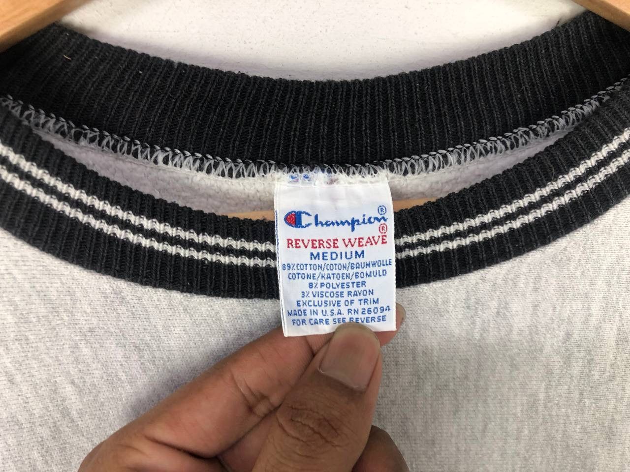 Champion × Vintage VINTAGE CHAMPION REVERSE WEAVE SPELLOUT SWEATSHIRT Size US M / EU 48-50 / 2 - 5 Thumbnail