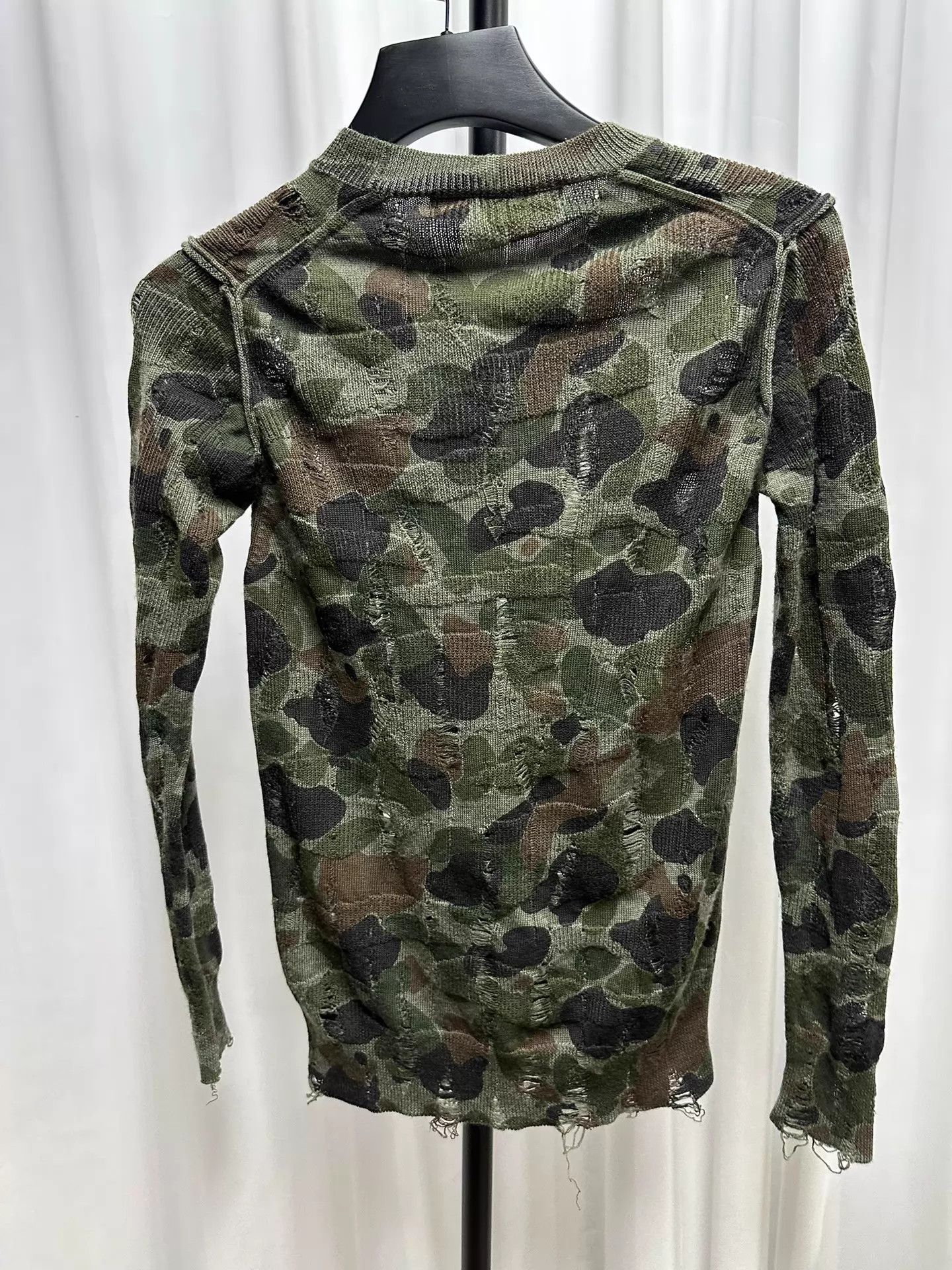 Junya Watanabe Junya Watanabe Distressed Camo Wool Knit M Size XS / US 0-2 / IT 36-38 - 5 Thumbnail