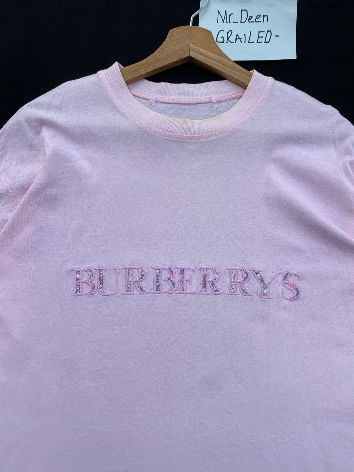 Vintage Rare Vintage 90s Burberry Embossed Tshirt Size US L / EU 52-54 / 3 - 1 Thumbnail