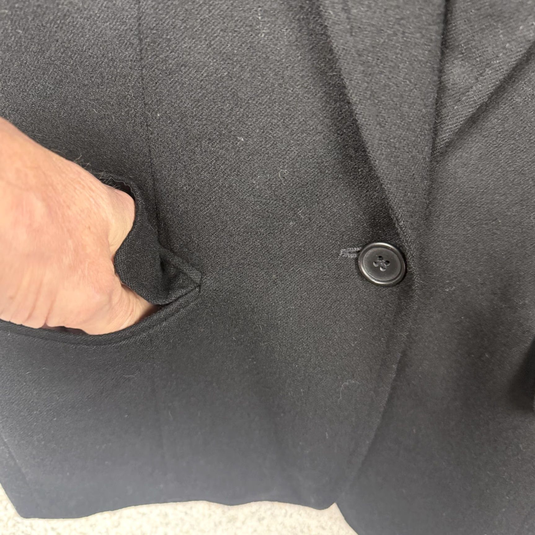 Pendleton VINTAGE Pendleton Black Wool Blazer 12 Women Single-Breasted Notch Lapel 100% Virgin Wool Office Workwear USA Men's? Size XL / US 12-14 / IT 48-50 - 6 Thumbnail
