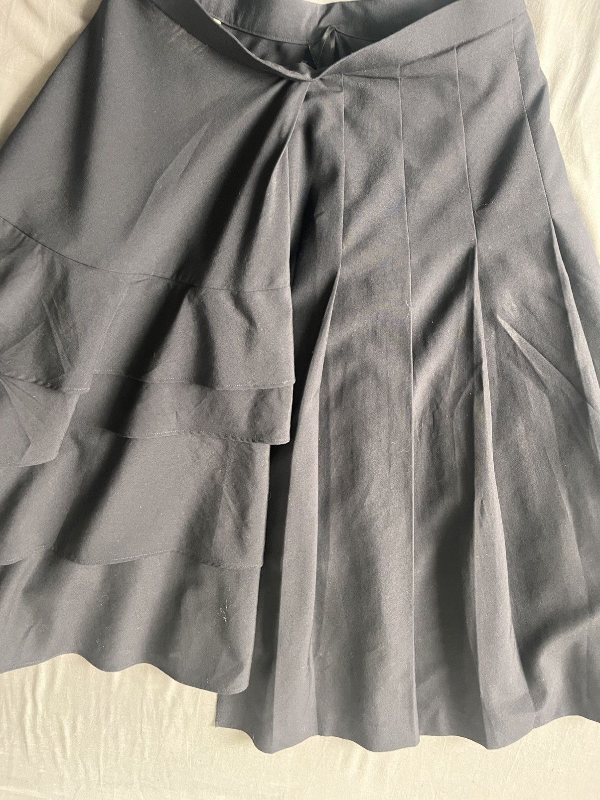 Comme des Garcons Comme des garçons Asymmetric skirt Size S / US 4 / IT 40 - 1 Thumbnail