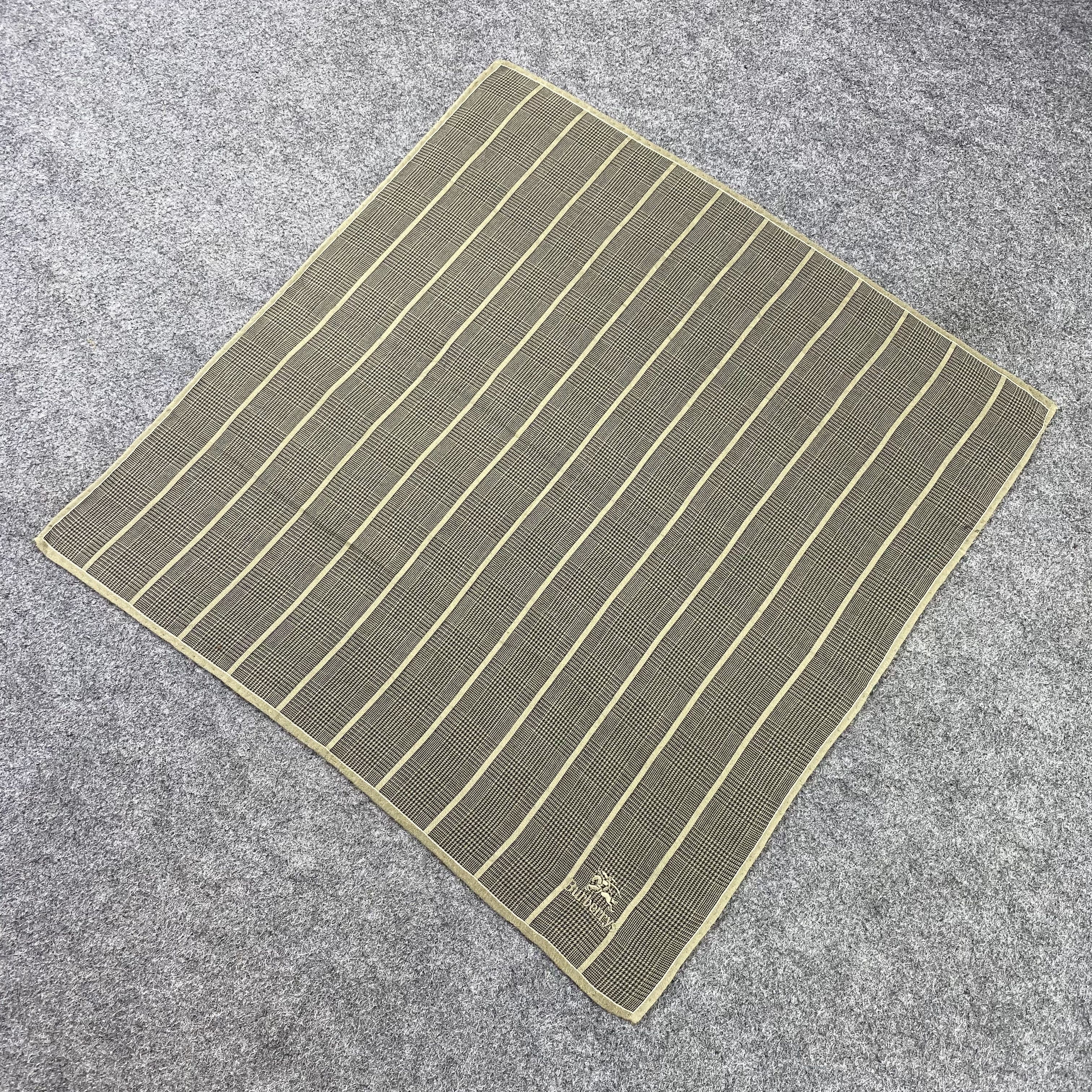 Burberry Burberry Handkerchief / Bandana / Neckerchief-B992 Size ONE SIZE - 4 Thumbnail